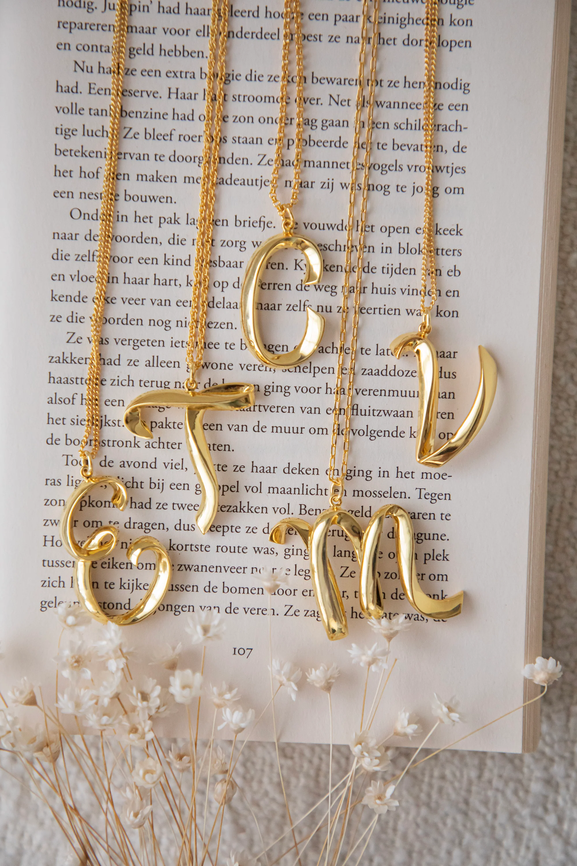 Alphabet E Gold - Ketting - Image 14