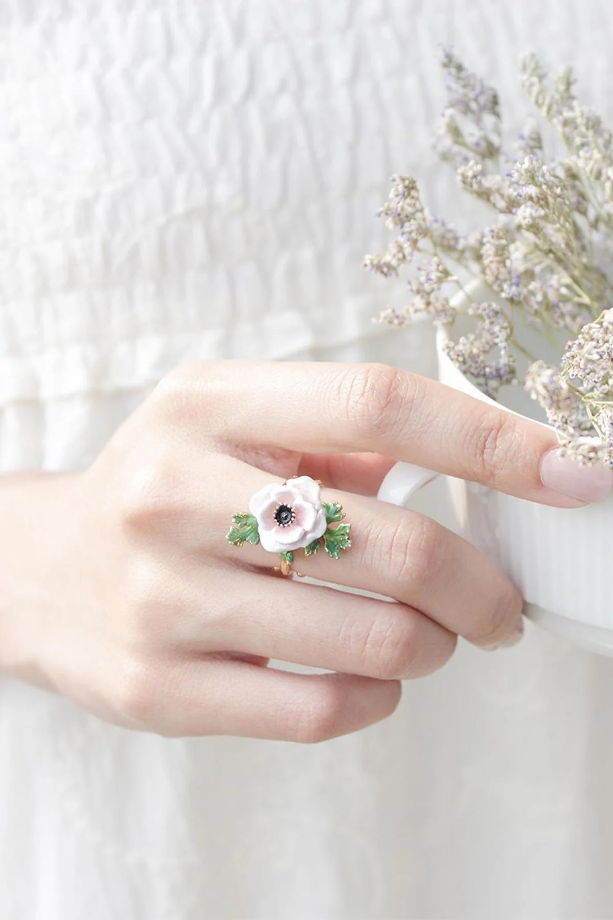 Anemone White - Ring - Image 15