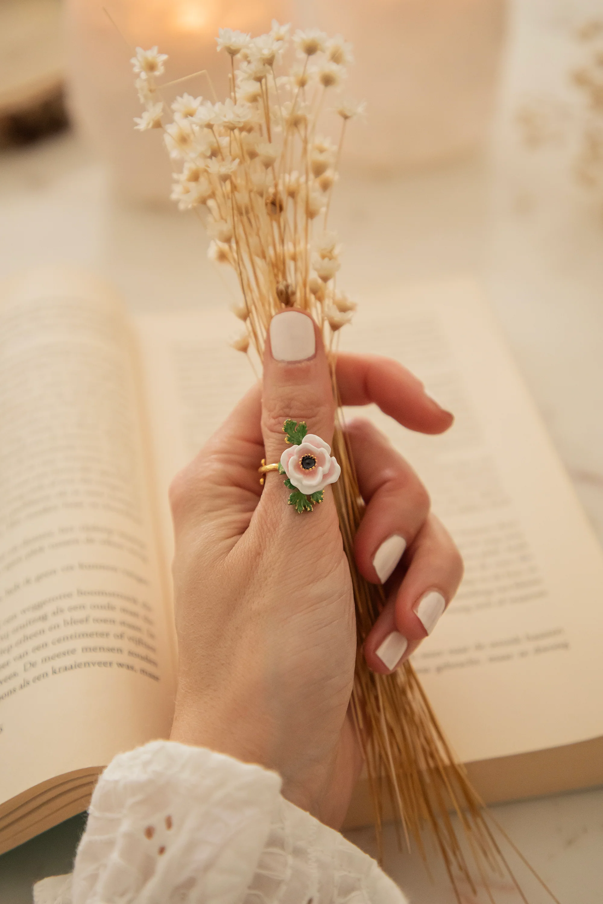 Anemone White - Ring - Image 5