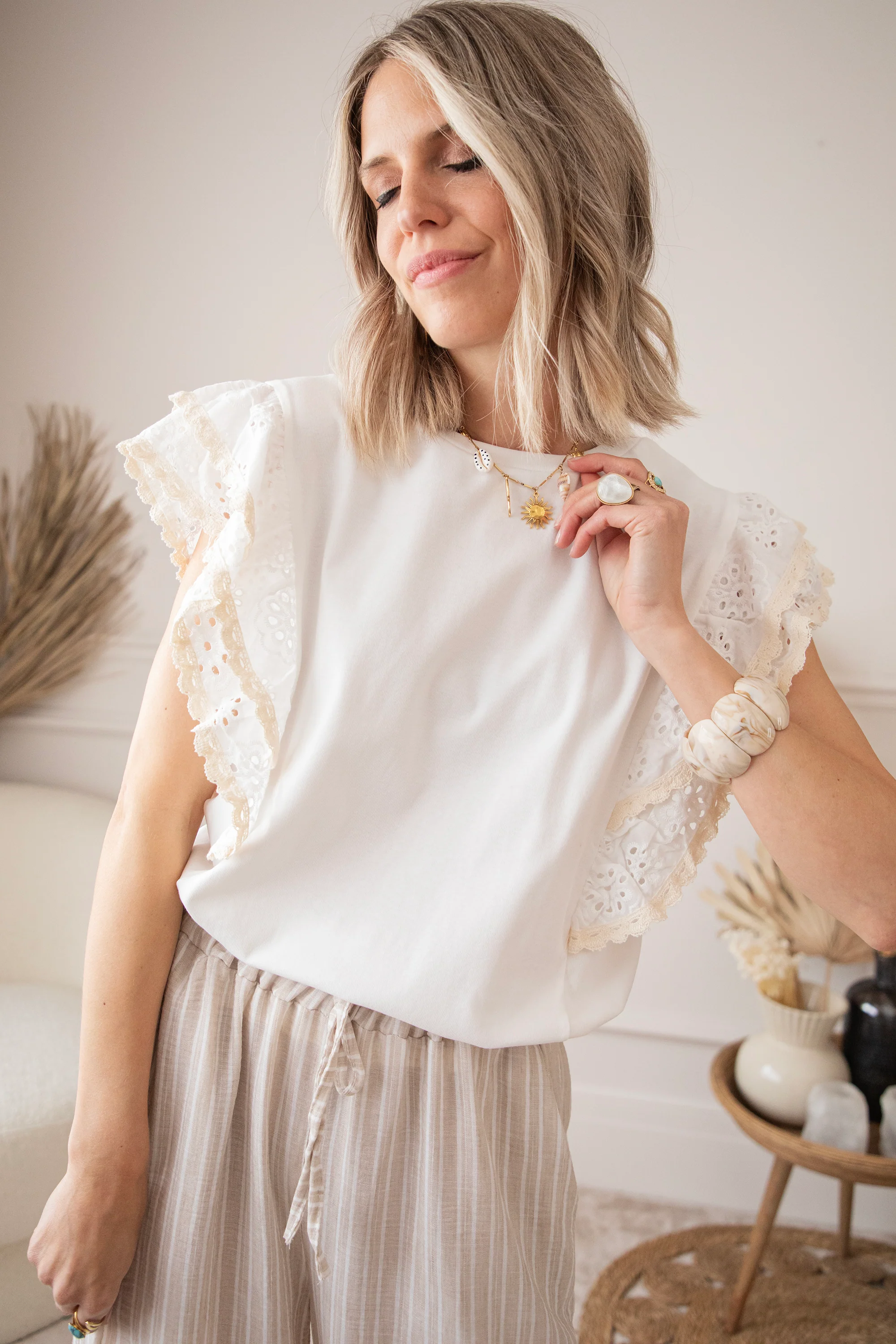 Bloomy Embroidery Layers White - T-Shirt - Image 10