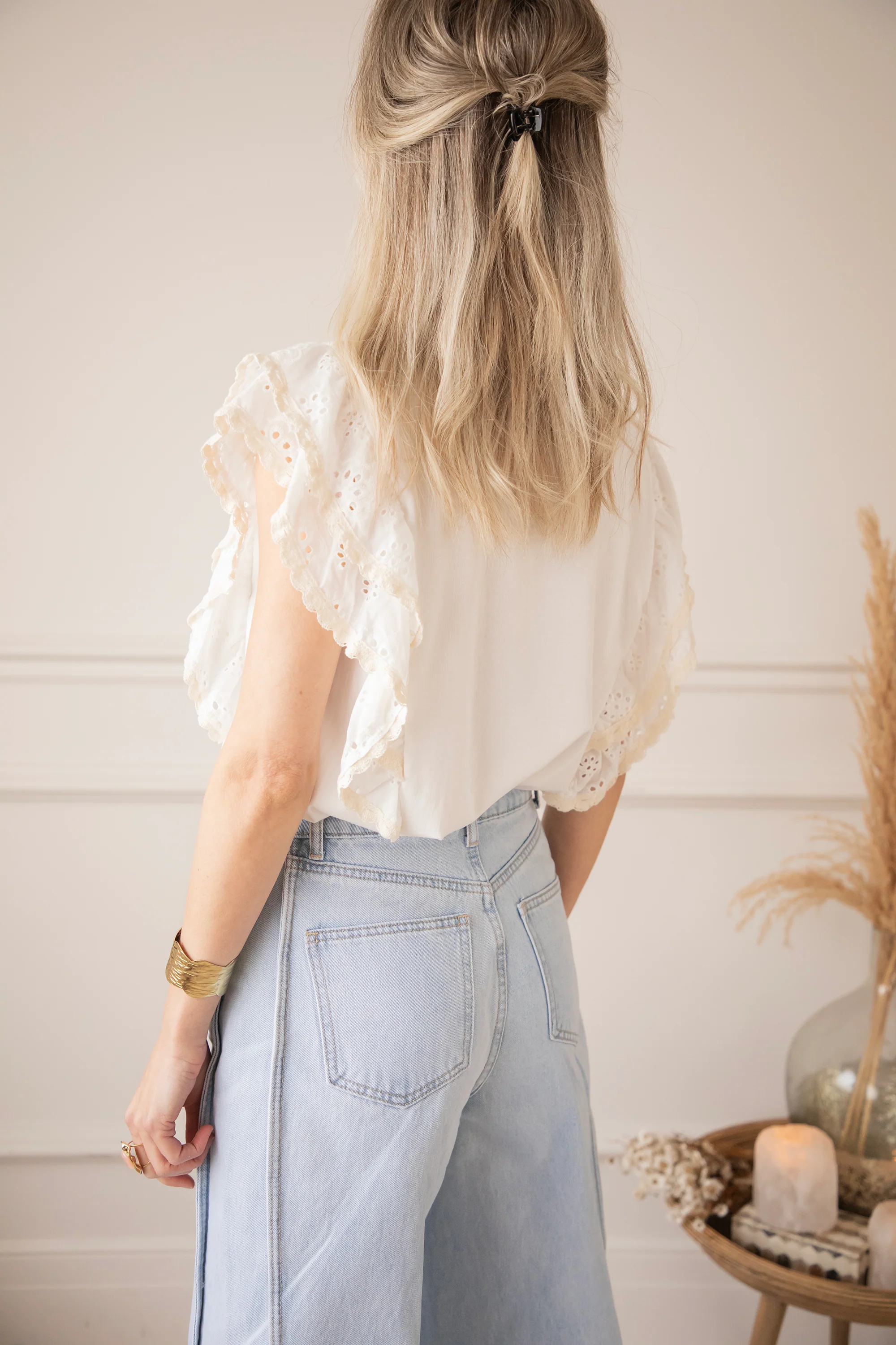 Bloomy Embroidery Layers White - T-Shirt - Image 16