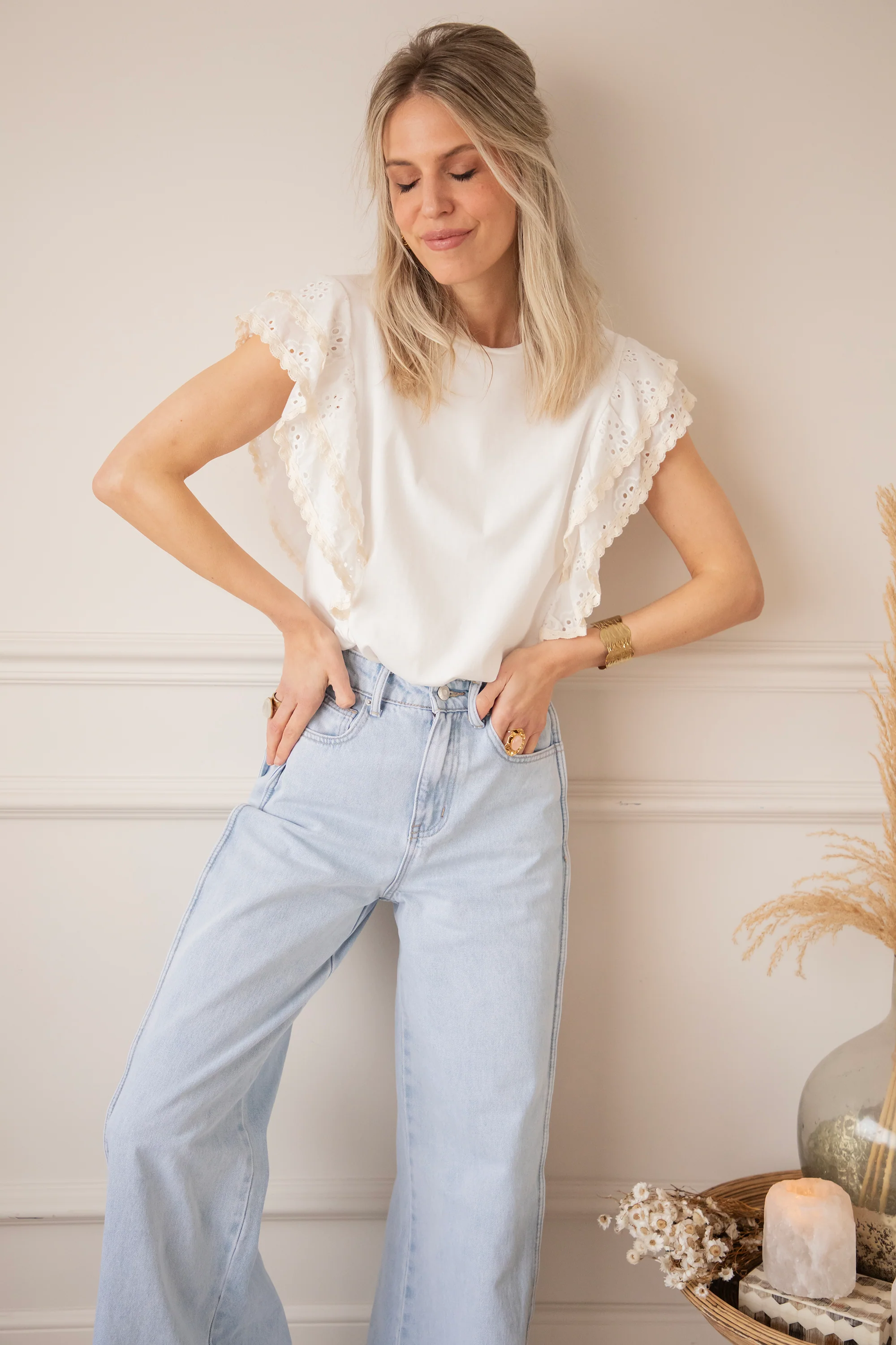 Bloomy Embroidery Layers White - T-Shirt - Image 4