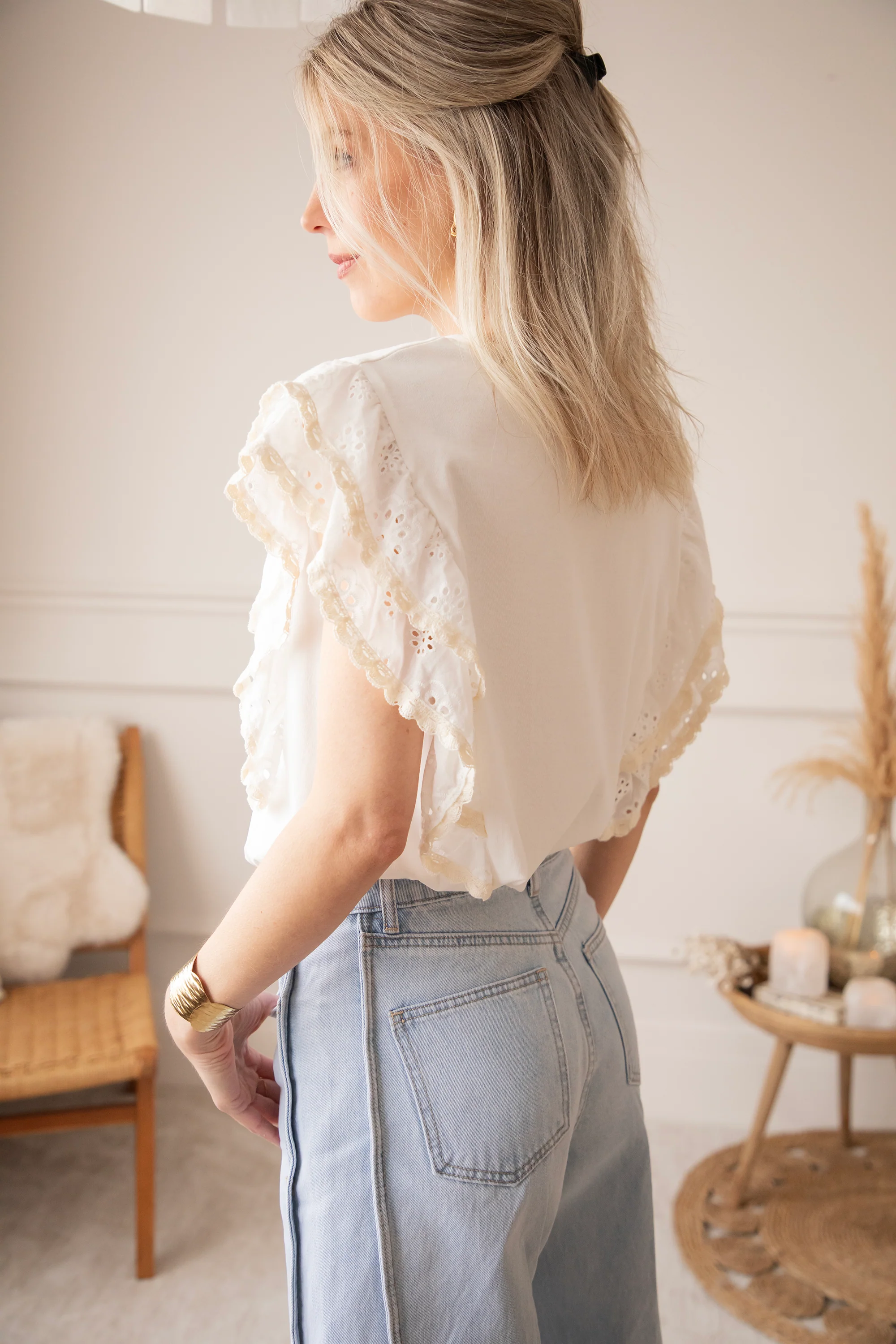 Bloomy Embroidery Layers White - T-Shirt - Image 6