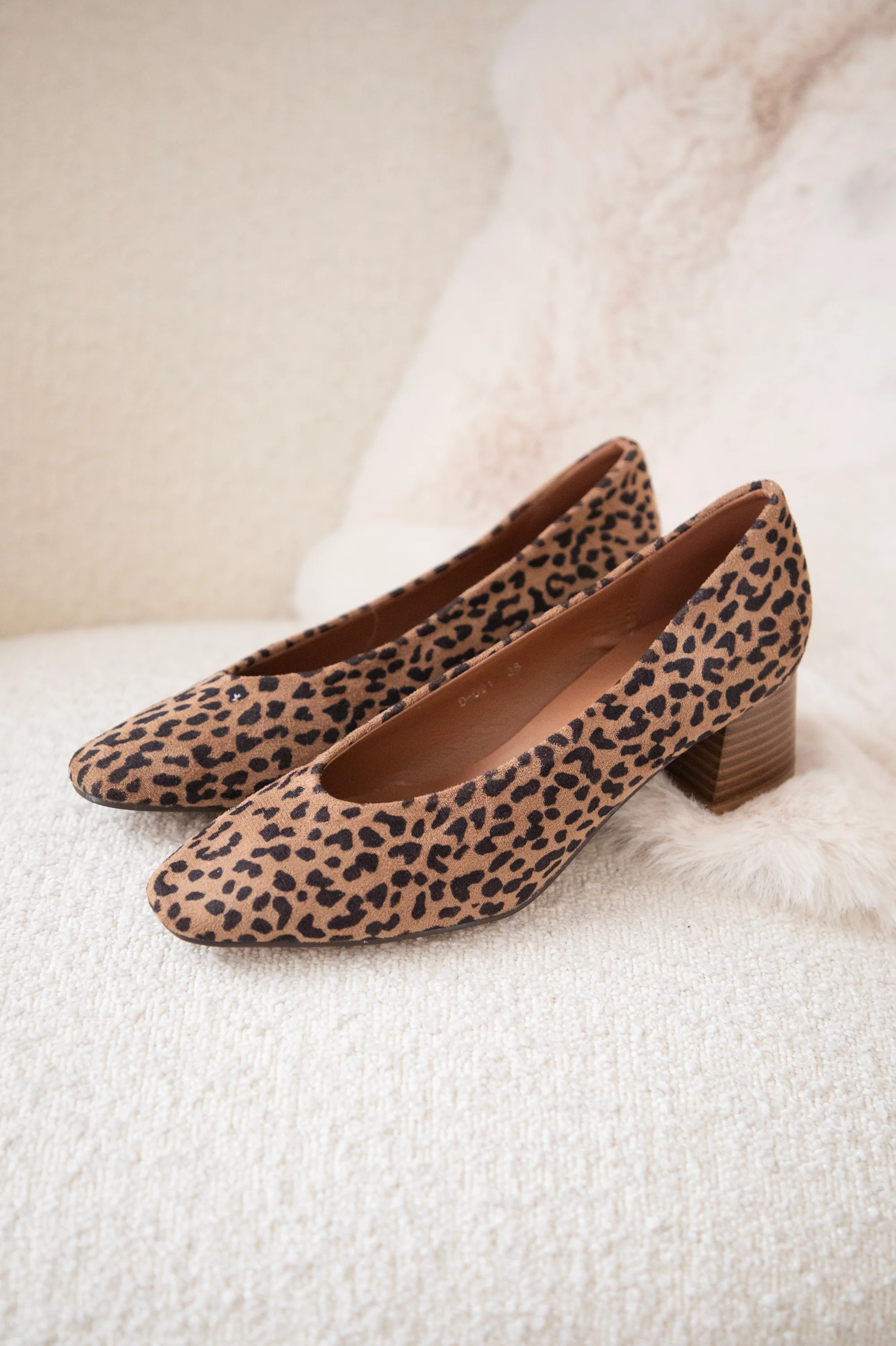 Bonny Leo Suede Camel - Heels - Image 4
