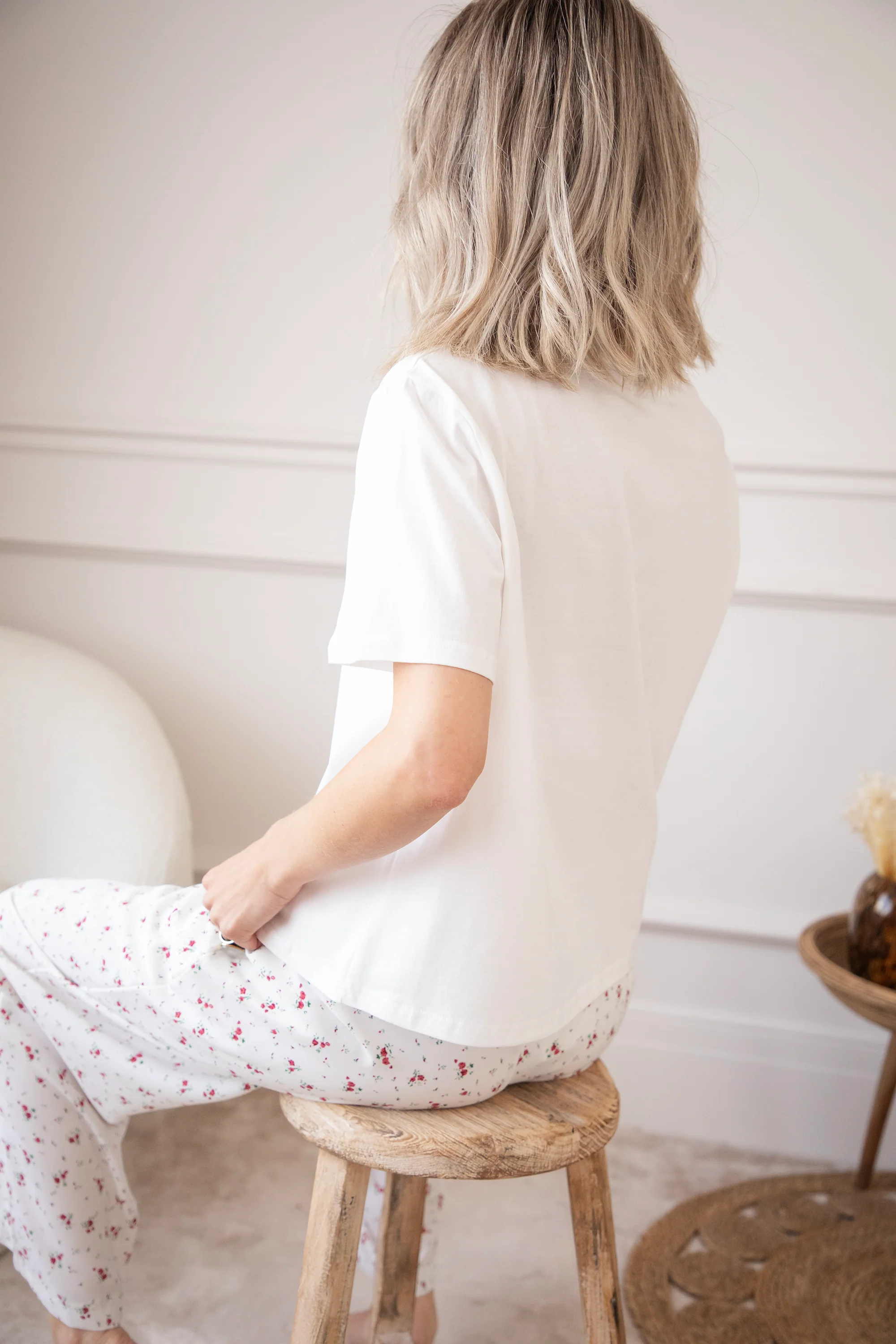 Bow Chenille White/Pink - T-Shirt - Image 4