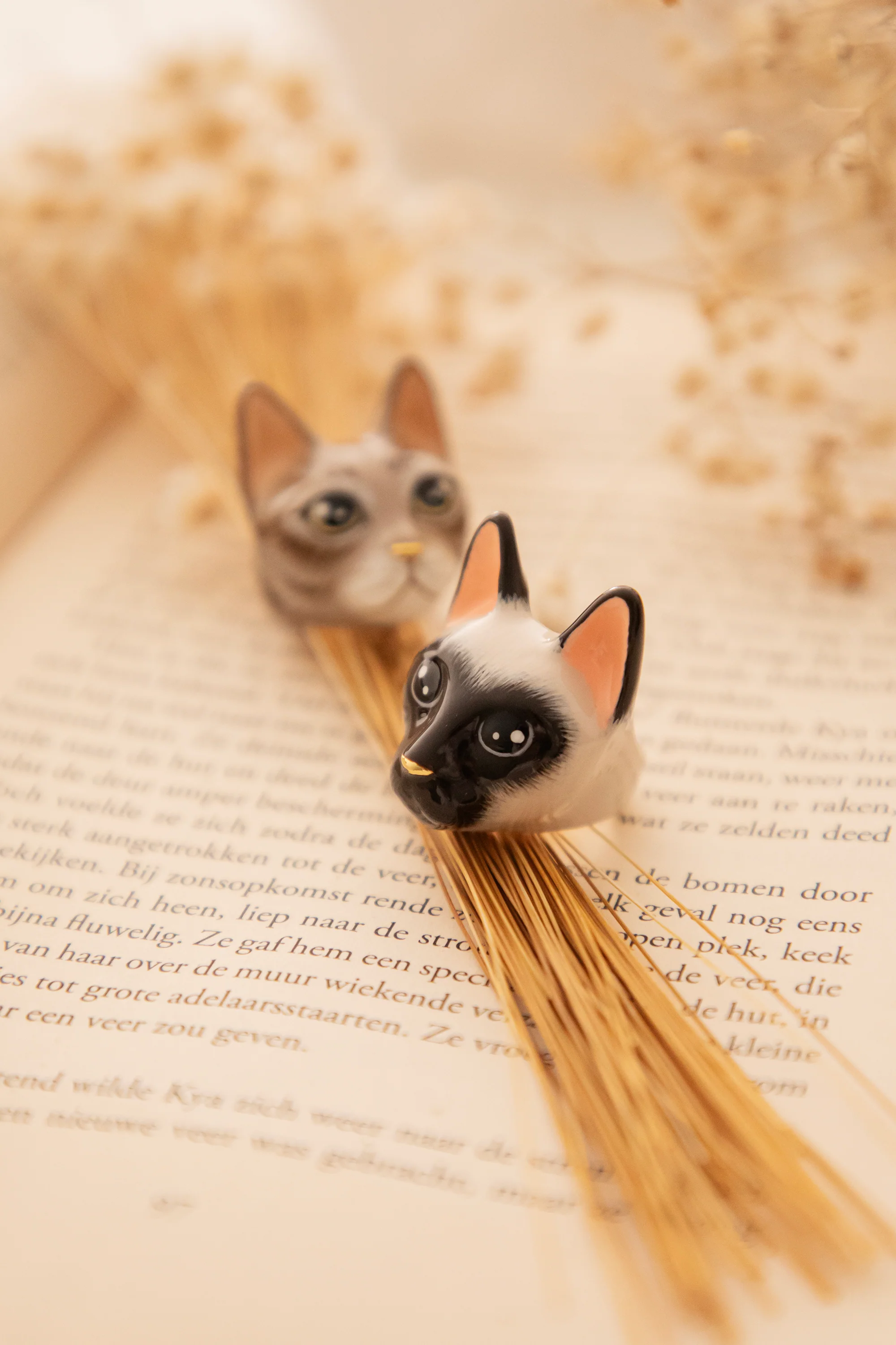 Dalah Cat Beige/Black - Ring - Image 5