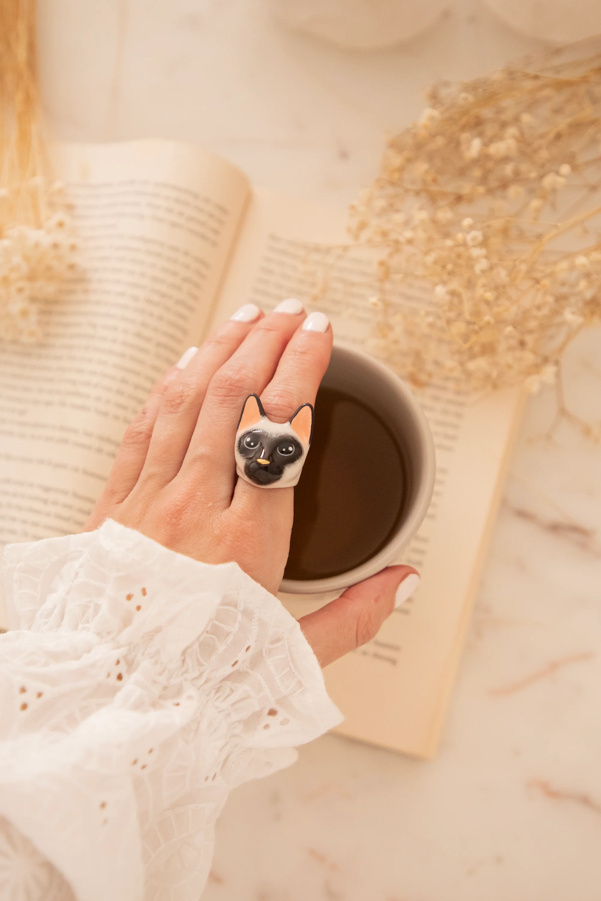 Dalah Cat Beige/Black - Ring - Image 9