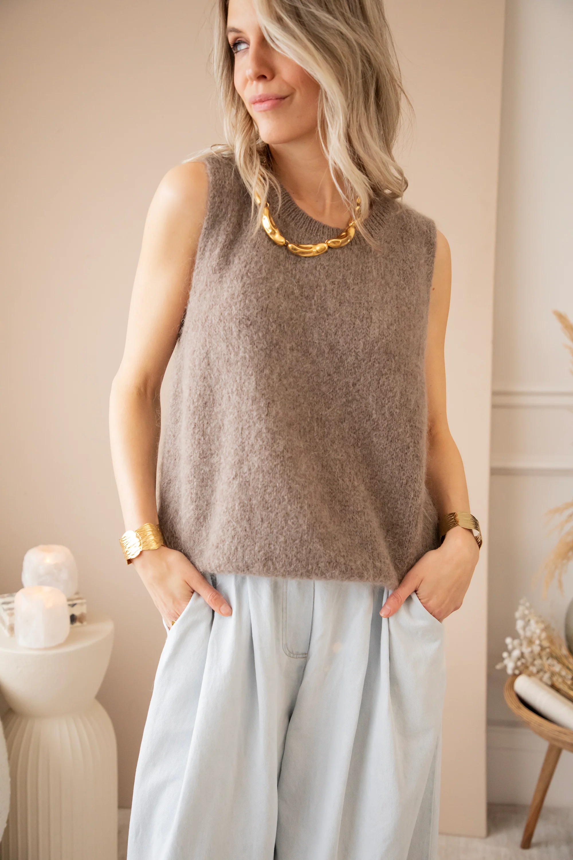 Deborah Taupe - Debardeur - Image 3