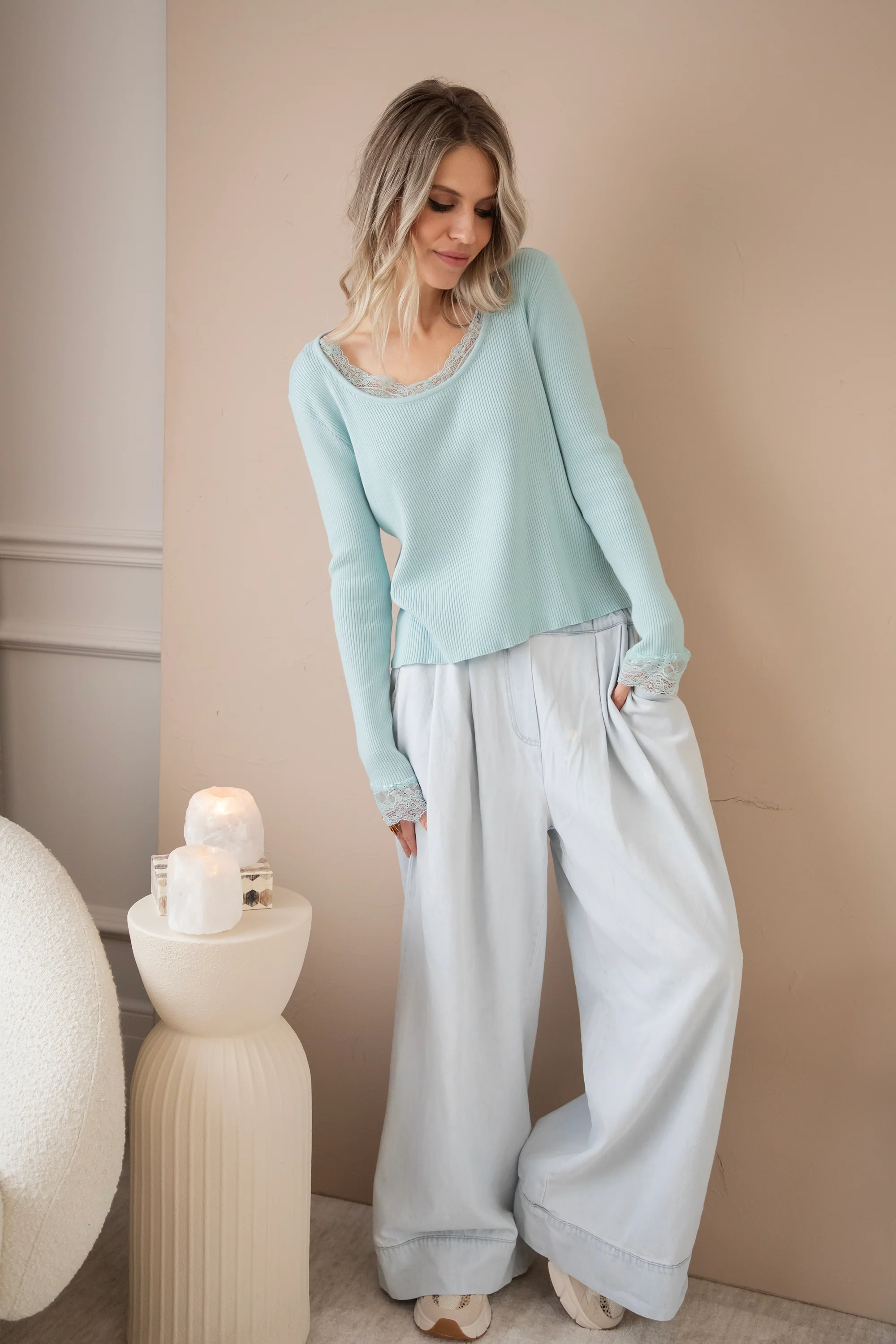 Elsie Laced Soft Blue - Longsleeve - Image 4