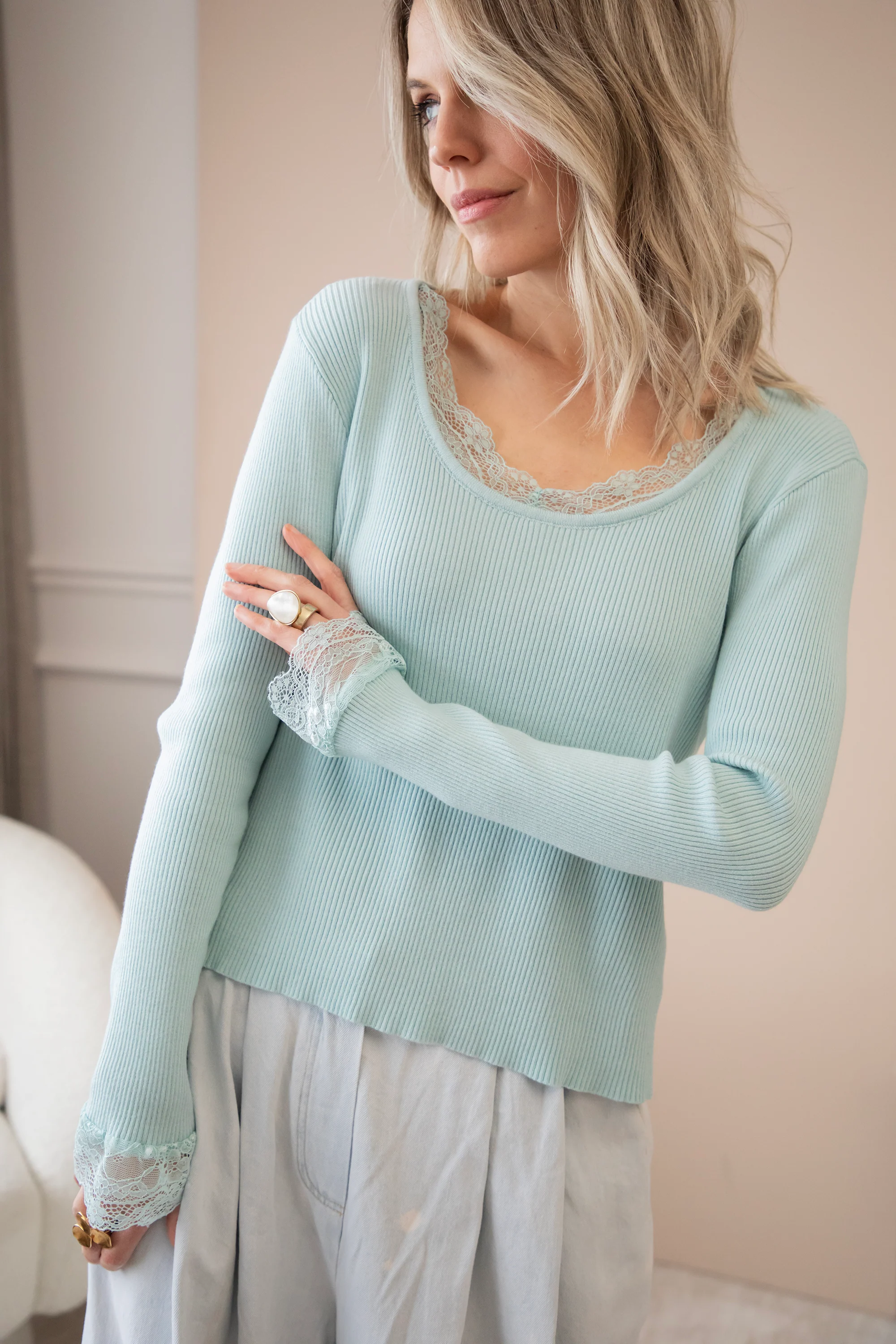 Elsie Laced Soft Blue - Longsleeve - Image 5