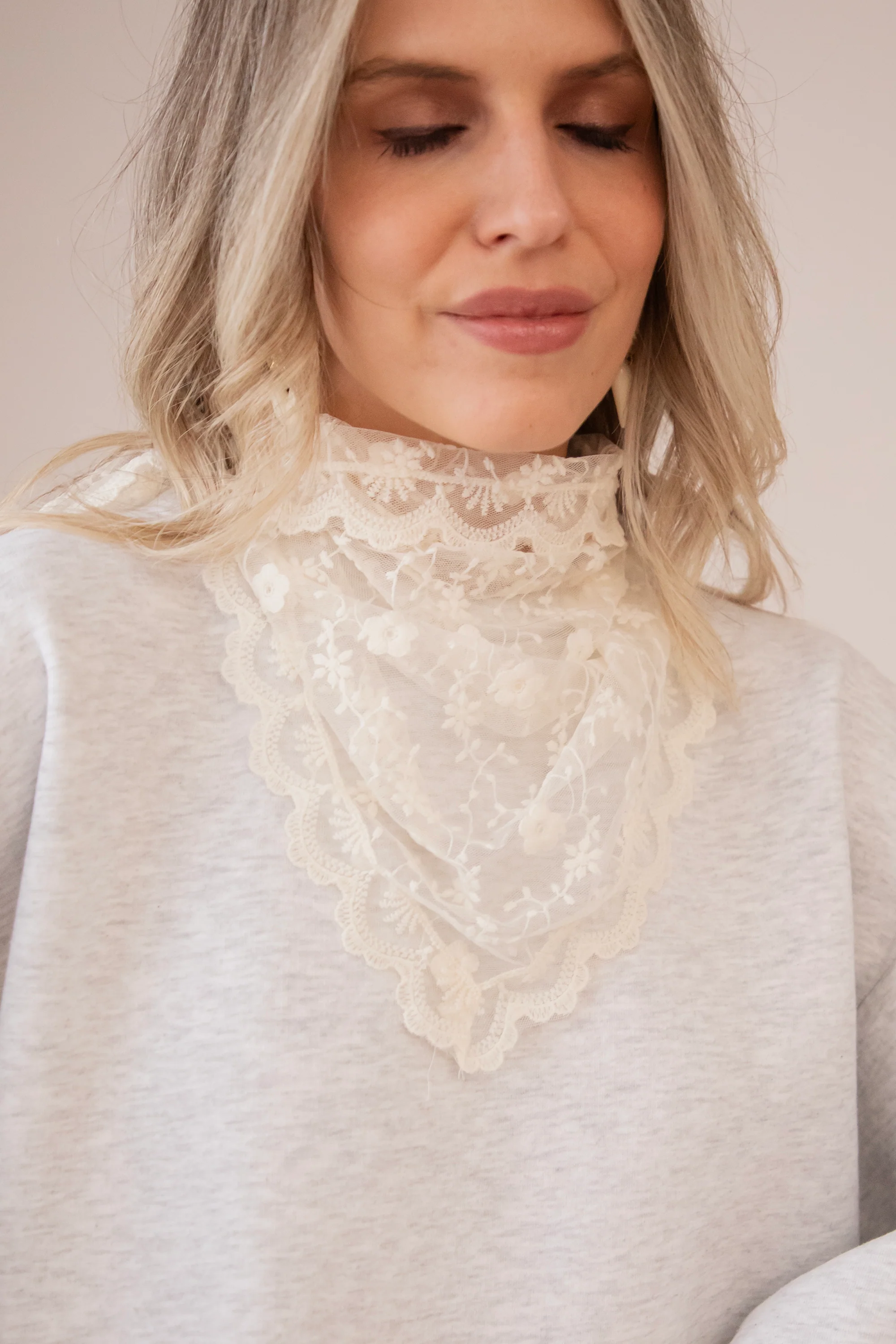 Fleurice Beige - Sjaal - Image 7