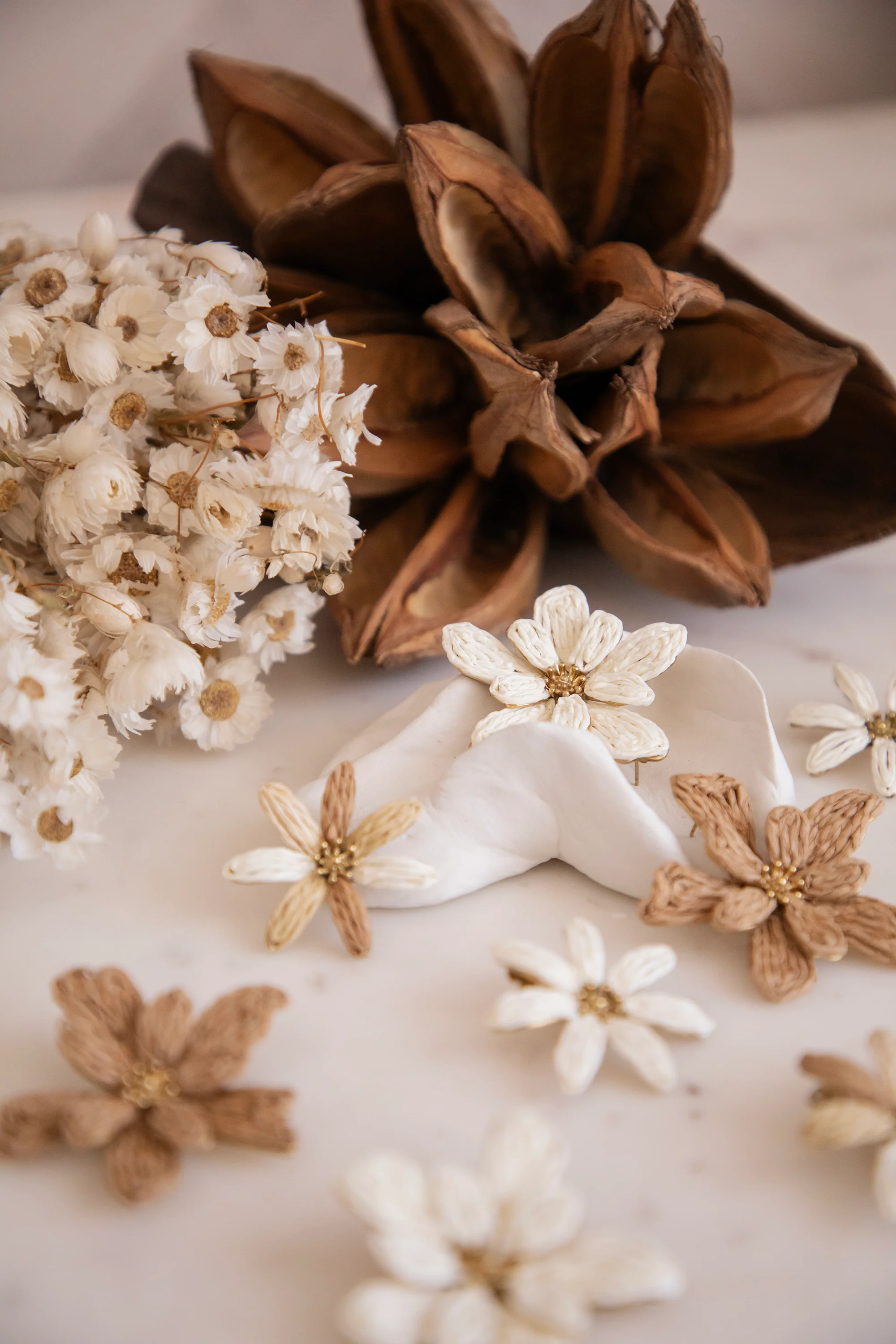 Florescence Beige - Oorbellen - Image 4