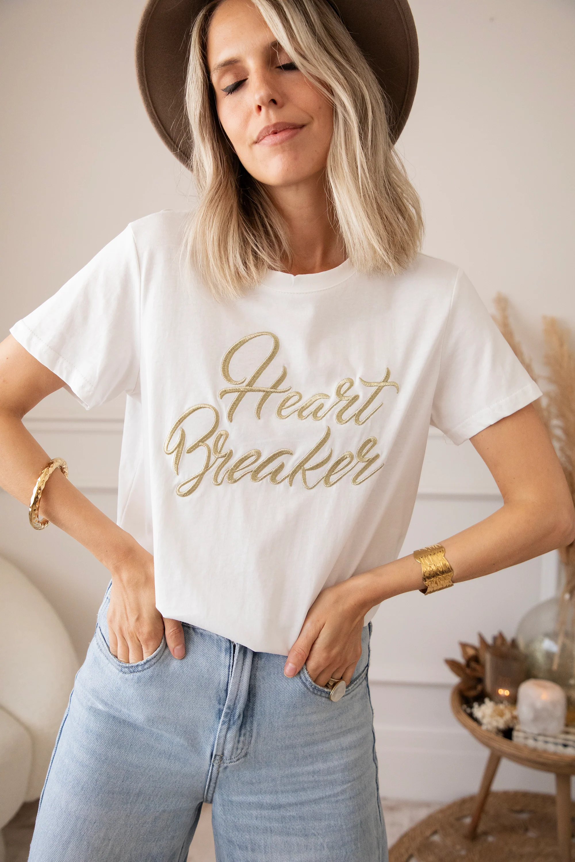 Heart Breaker White/Gold - T-Shirt - Image 4