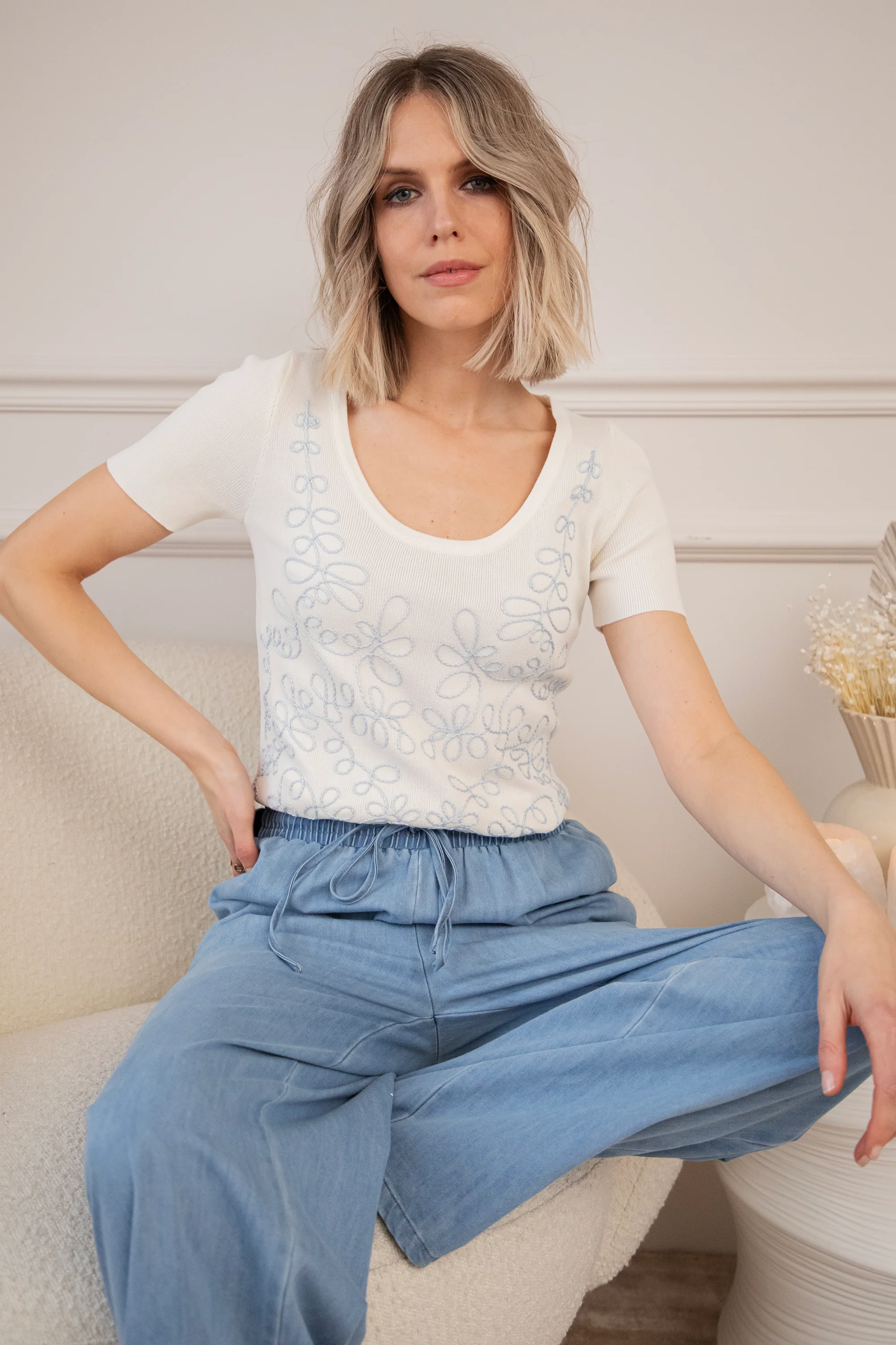 Just Flow Off White/Blue - T-Shirt - Image 3