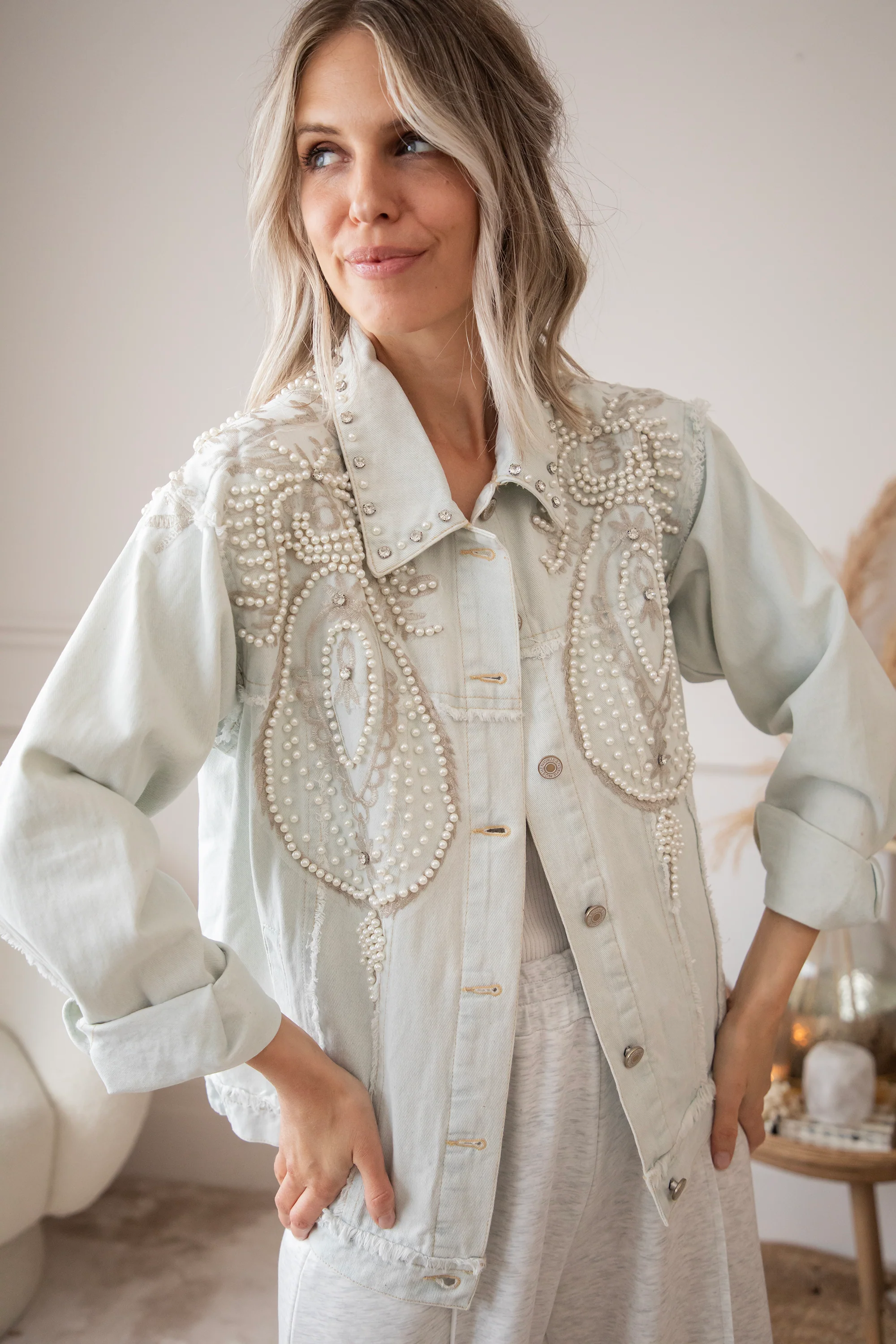 Louise Pearl Light Blue - Jacket - Image 13