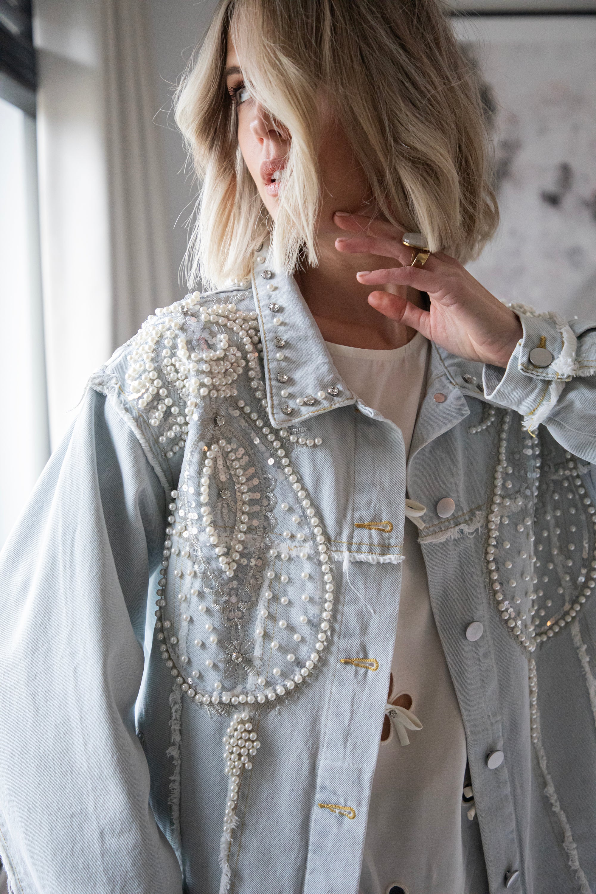 Louise Pearl Light Blue - Jacket - Image 15