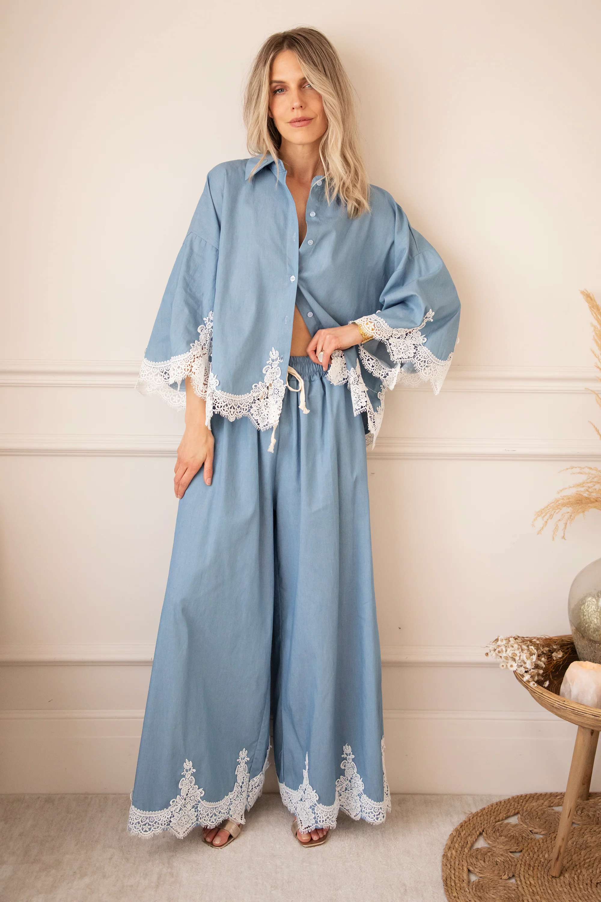 Lucy Lace Blue - Blouse - Image 10