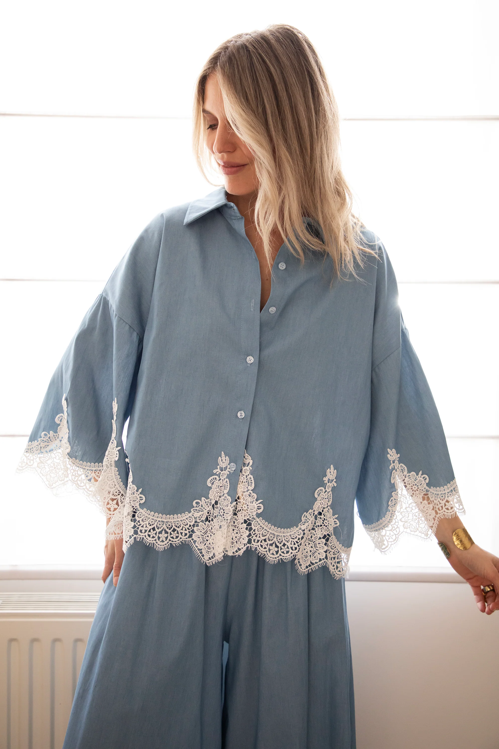 Lucy Lace Blue - Blouse - Image 3