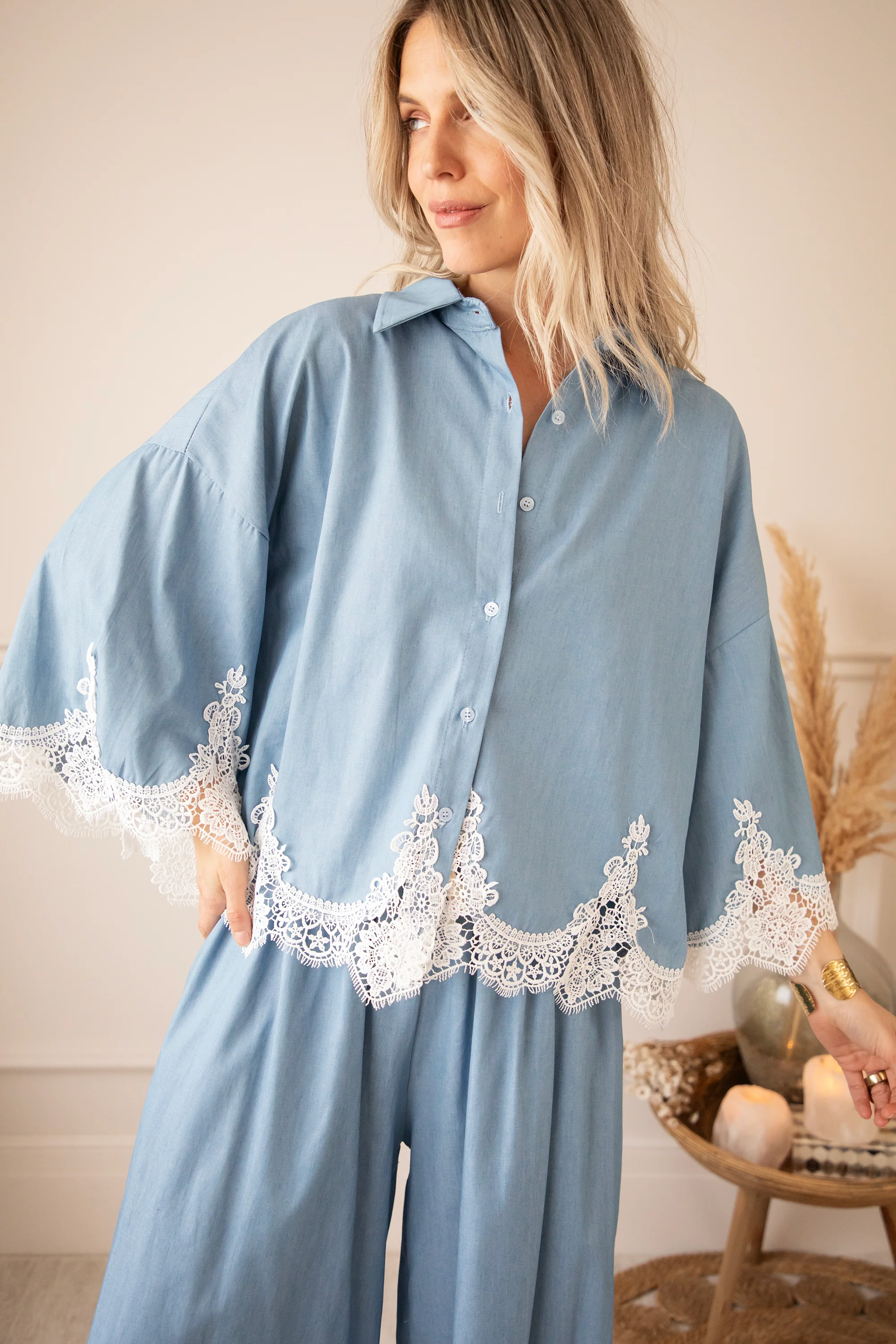 Lucy Lace Blue - Blouse - Image 4