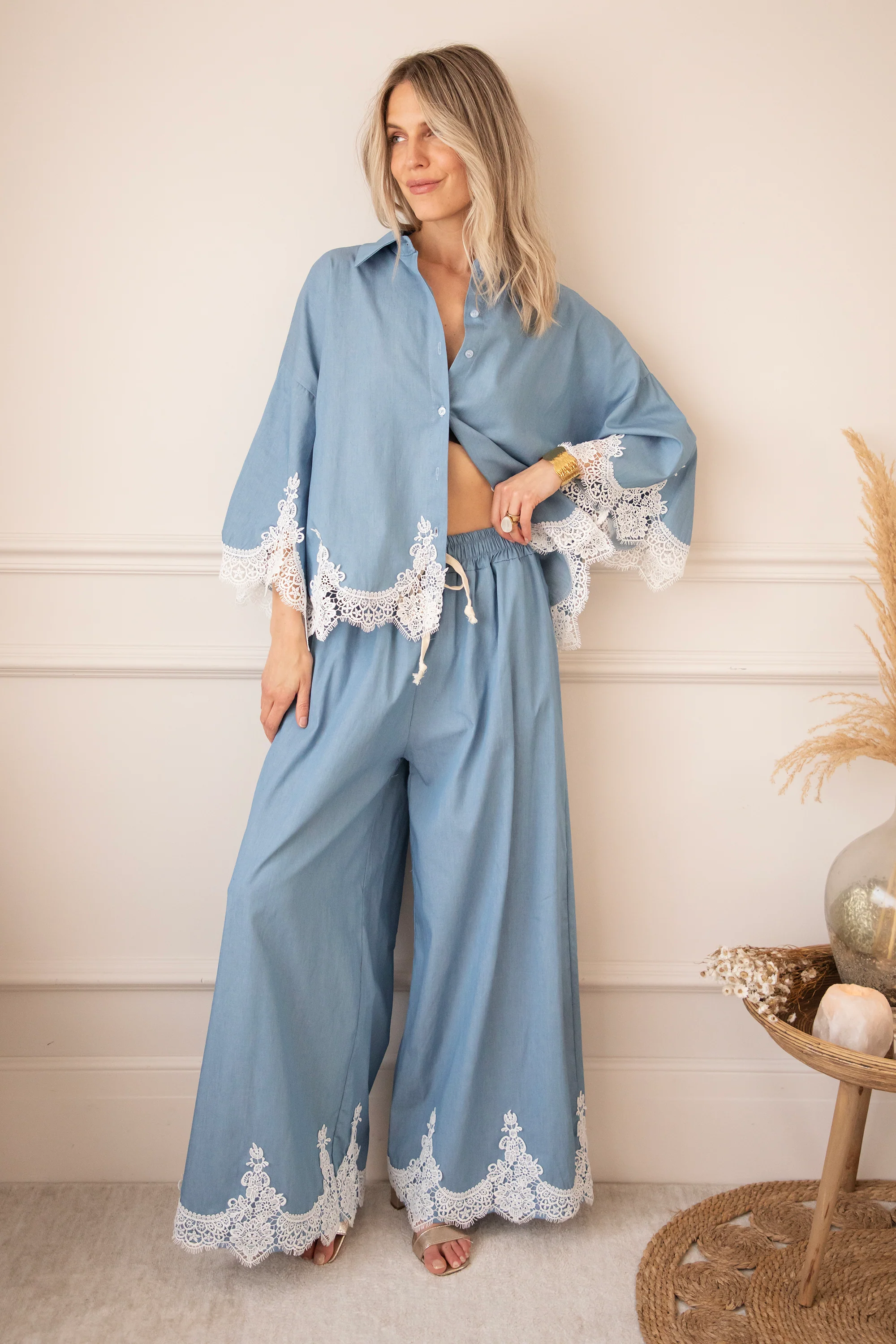 Lucy Lace Blue - Blouse - Image 5