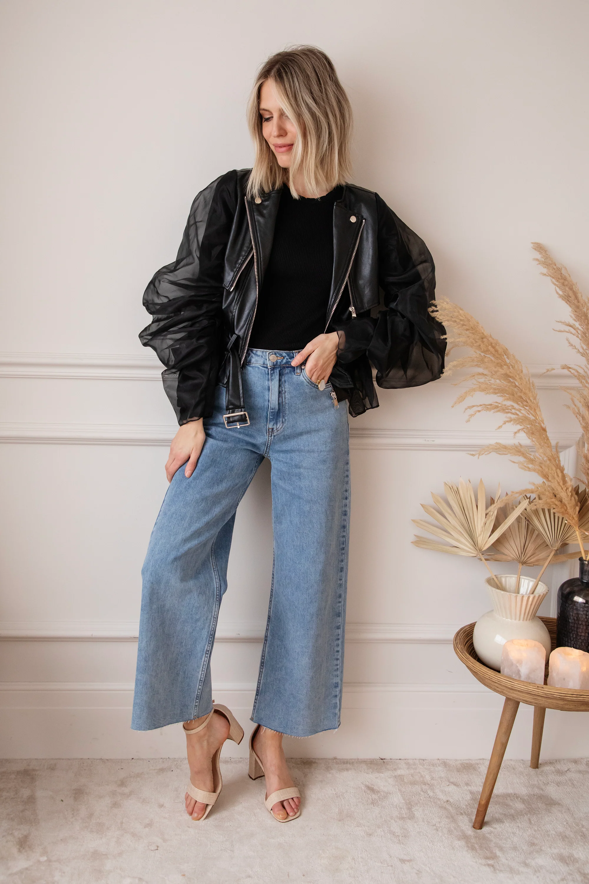 Mira More Black - Longsleeve - Image 7