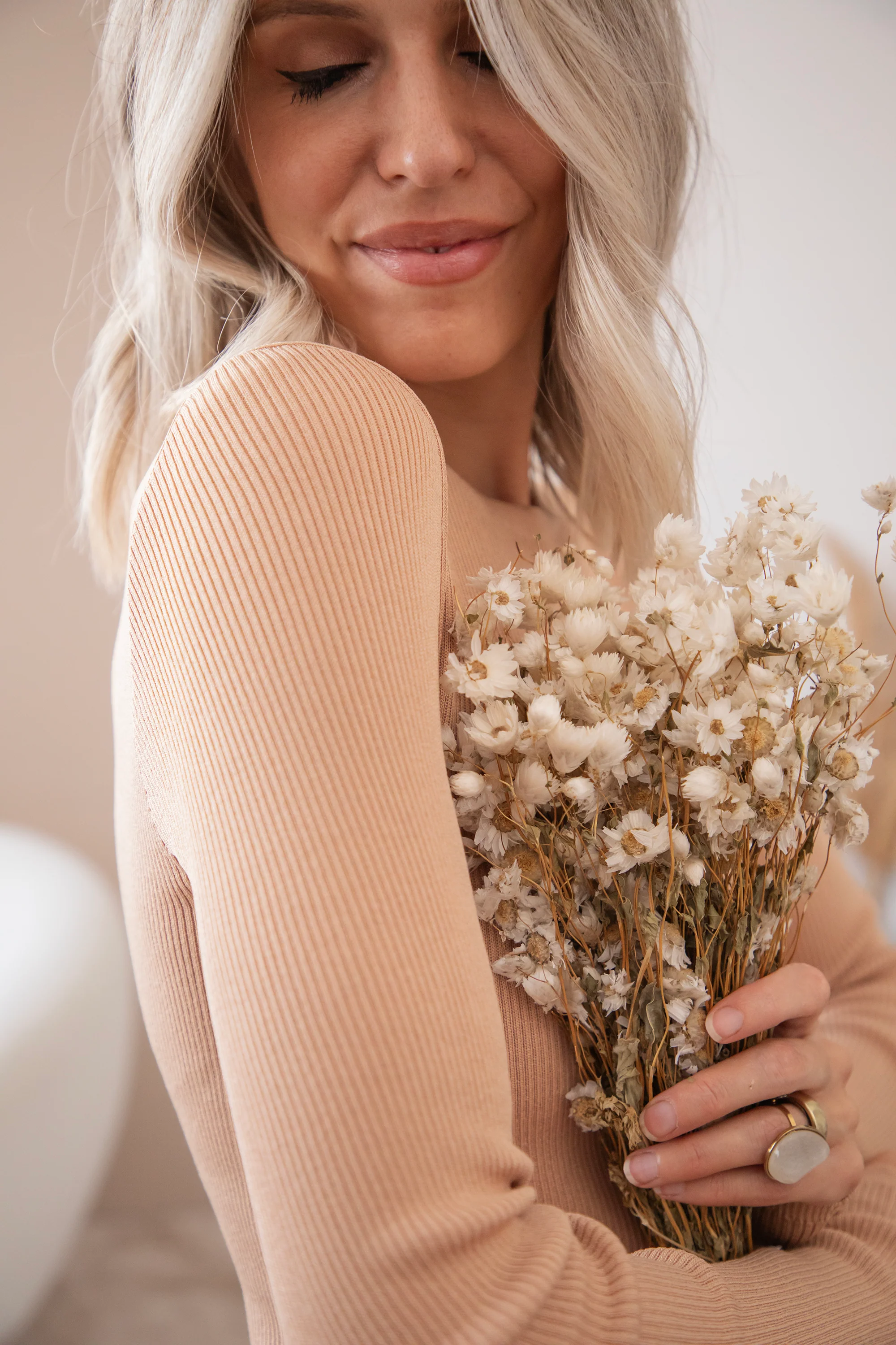 Mira More Camel - Longsleeve - Image 11