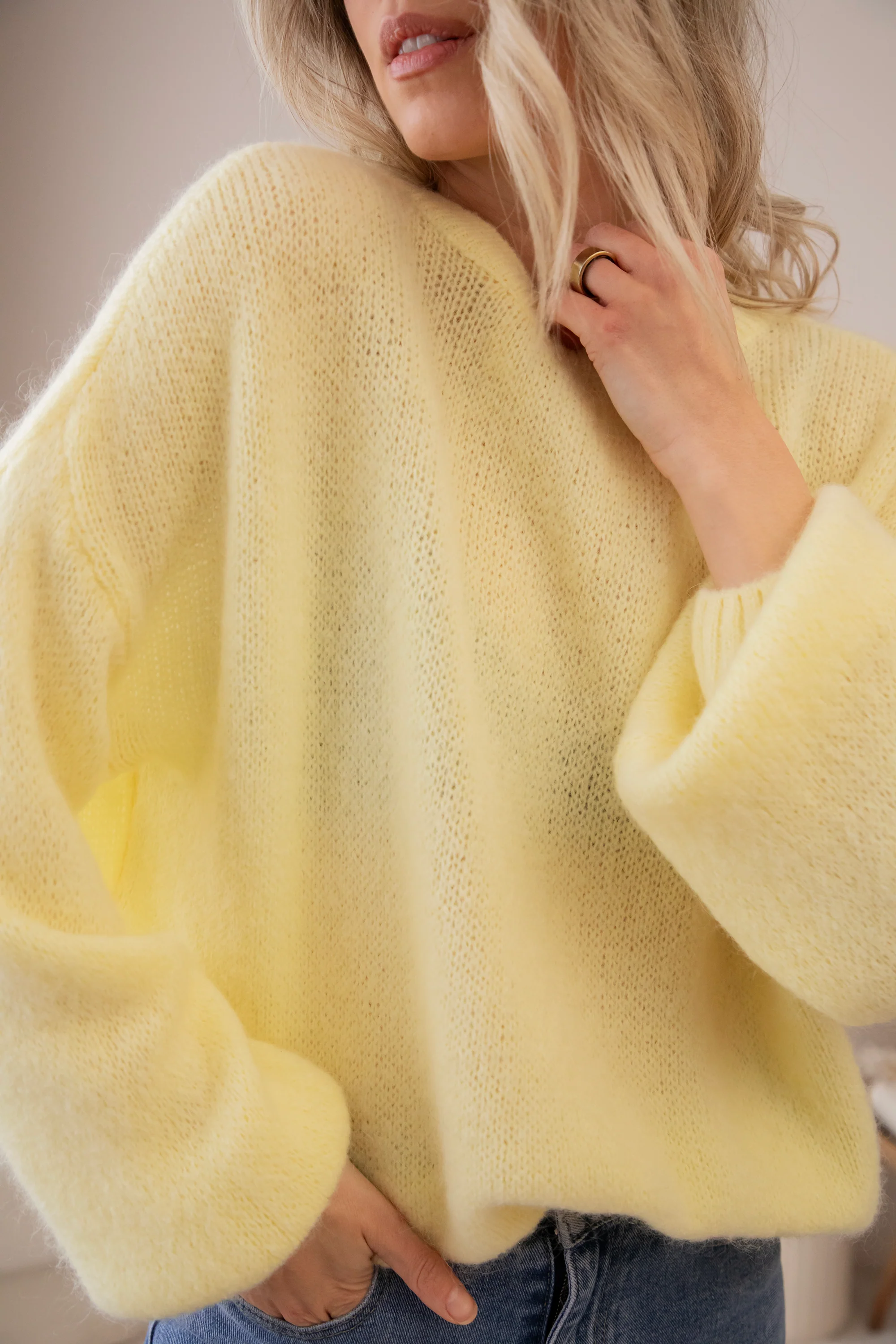 Myla Yellow - Trui - Image 8