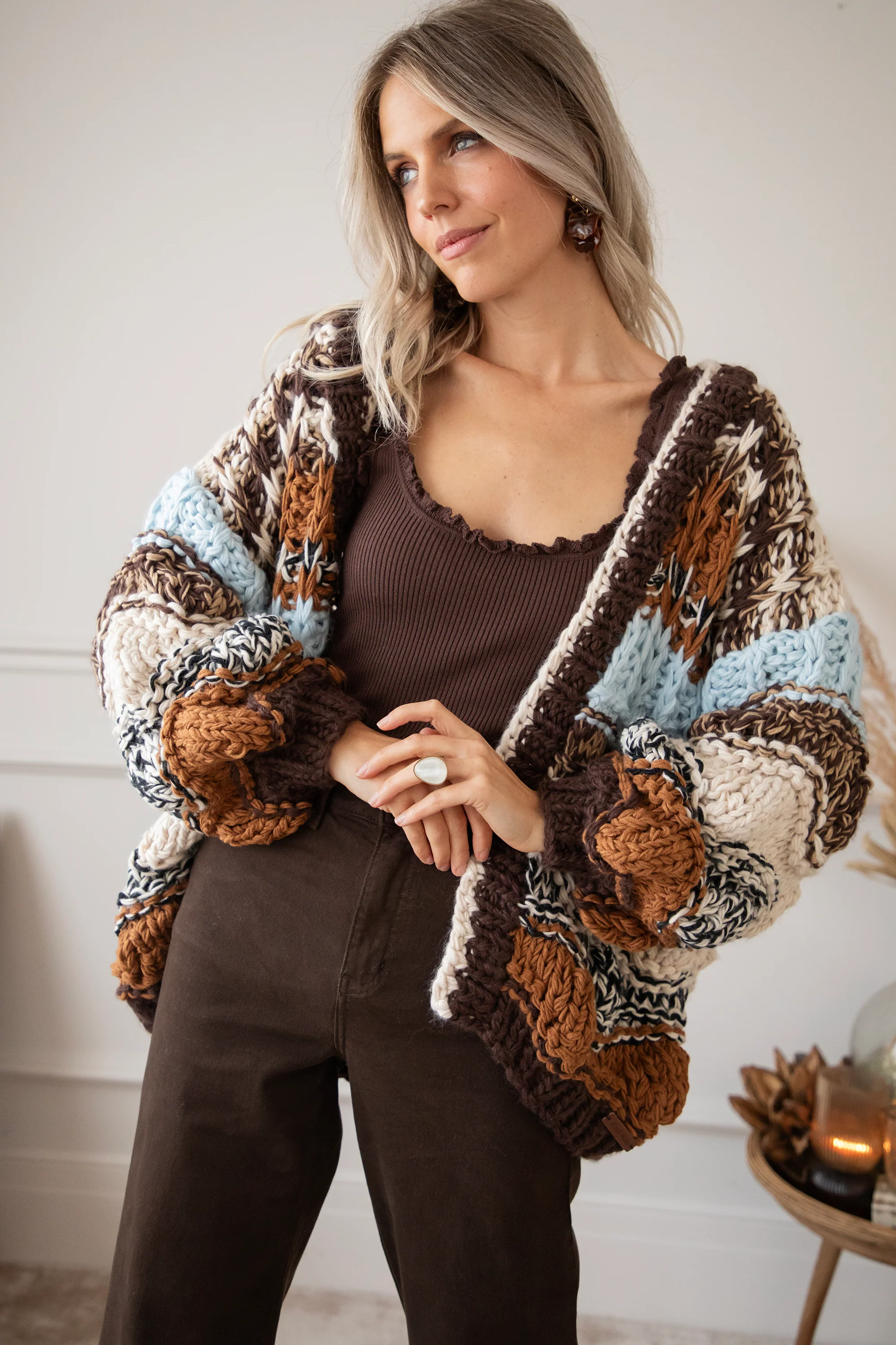 Riri Dark Brown - Top - Image 8