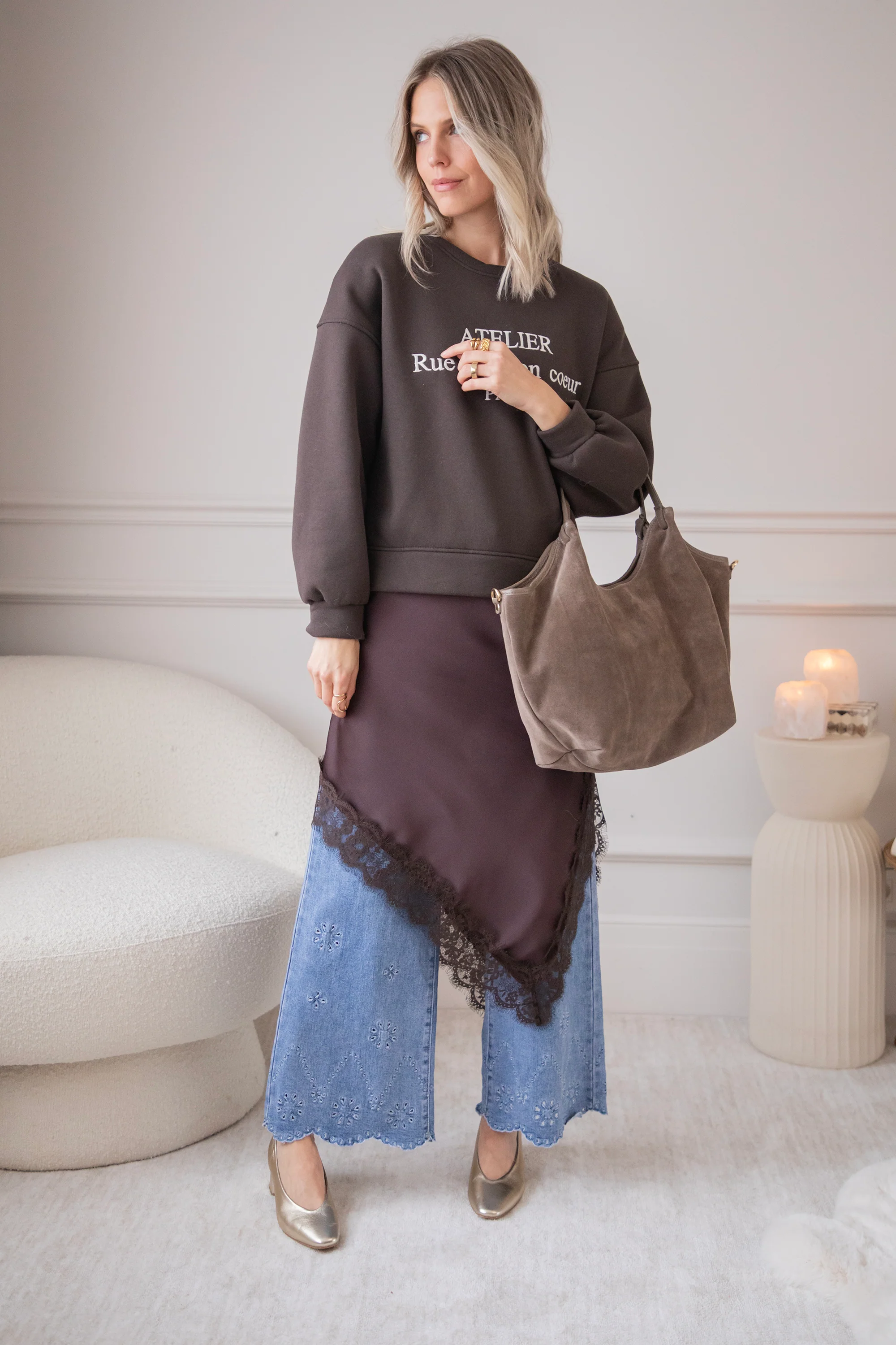 Sibelle Lace Assymetric Choco - Jurk - Image 7