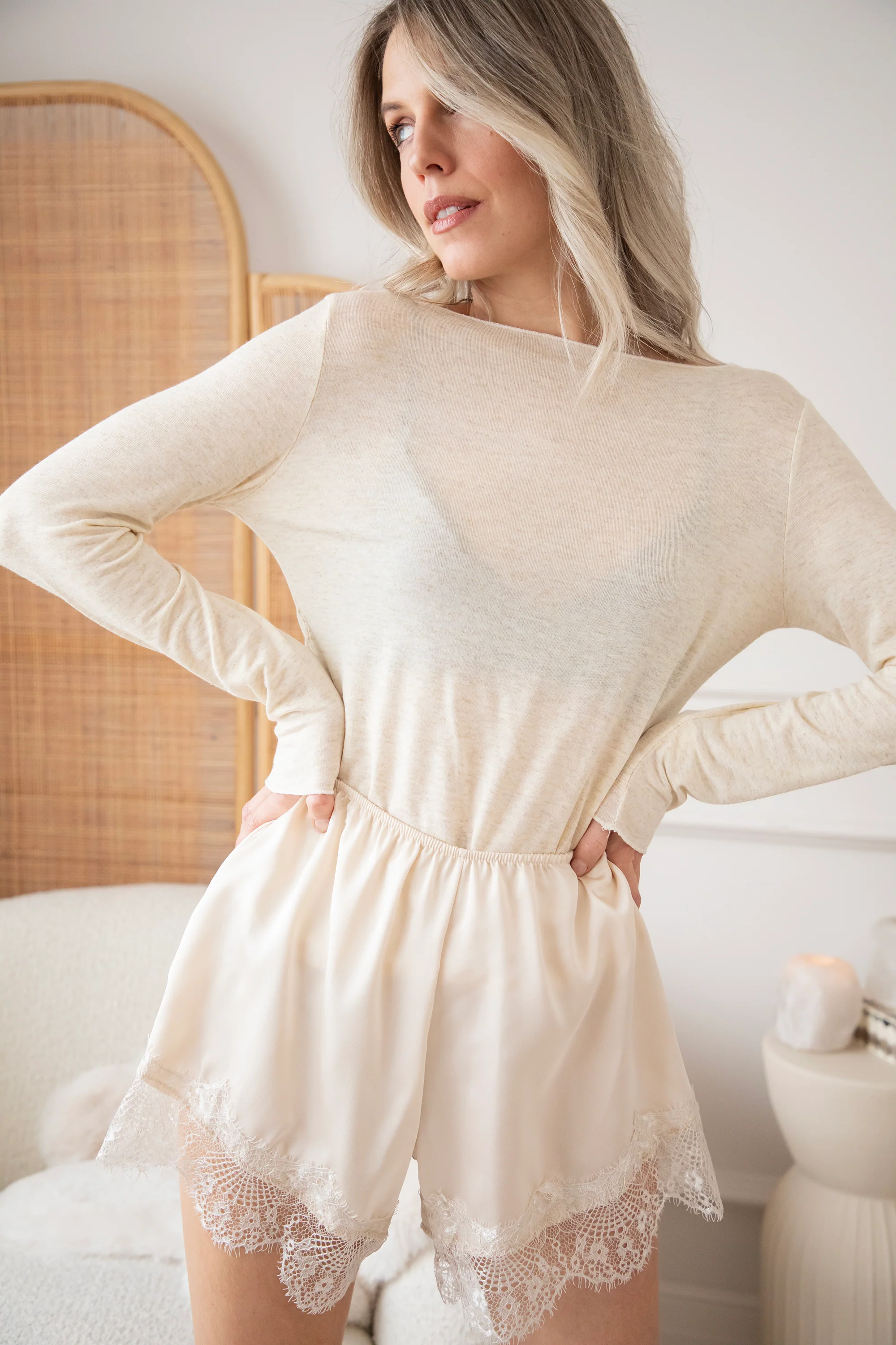 Sibelle Lace Beige - Short - Image 3