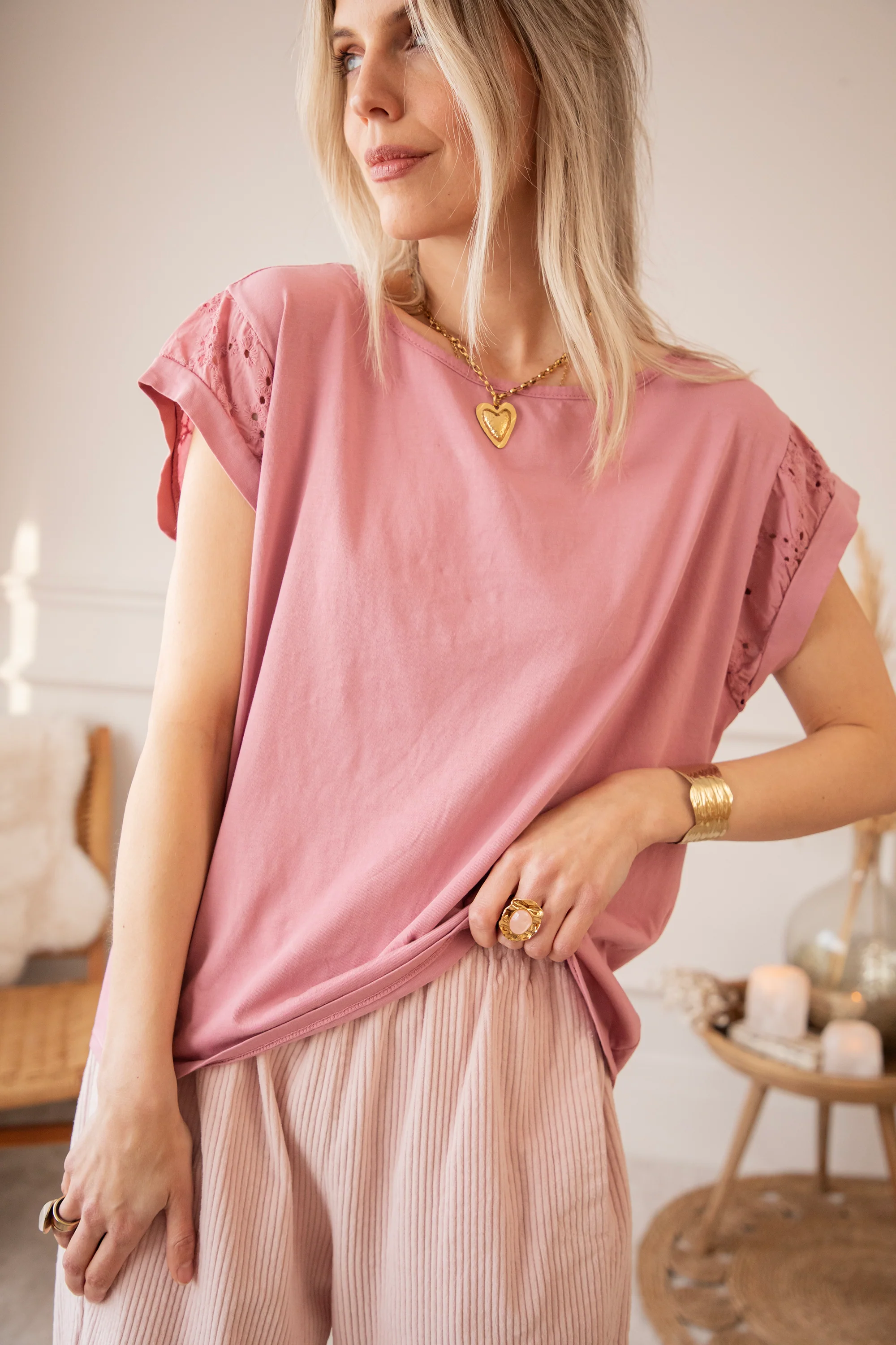 Sleeves Of Embroidery Anglaise Old Pink - T-Shirt - Image 9