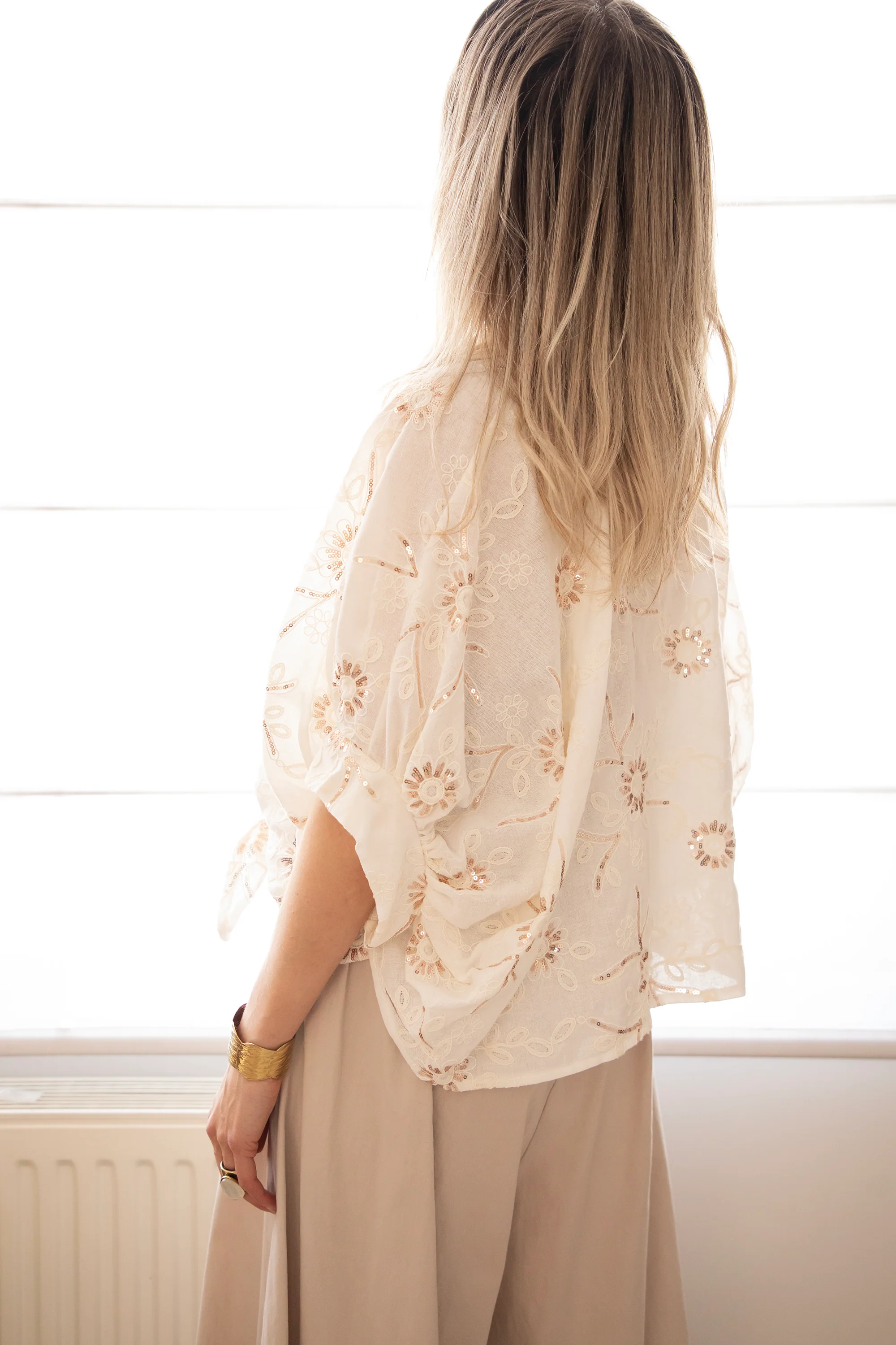Starfish Blossom Beige - Blouse - Image 5