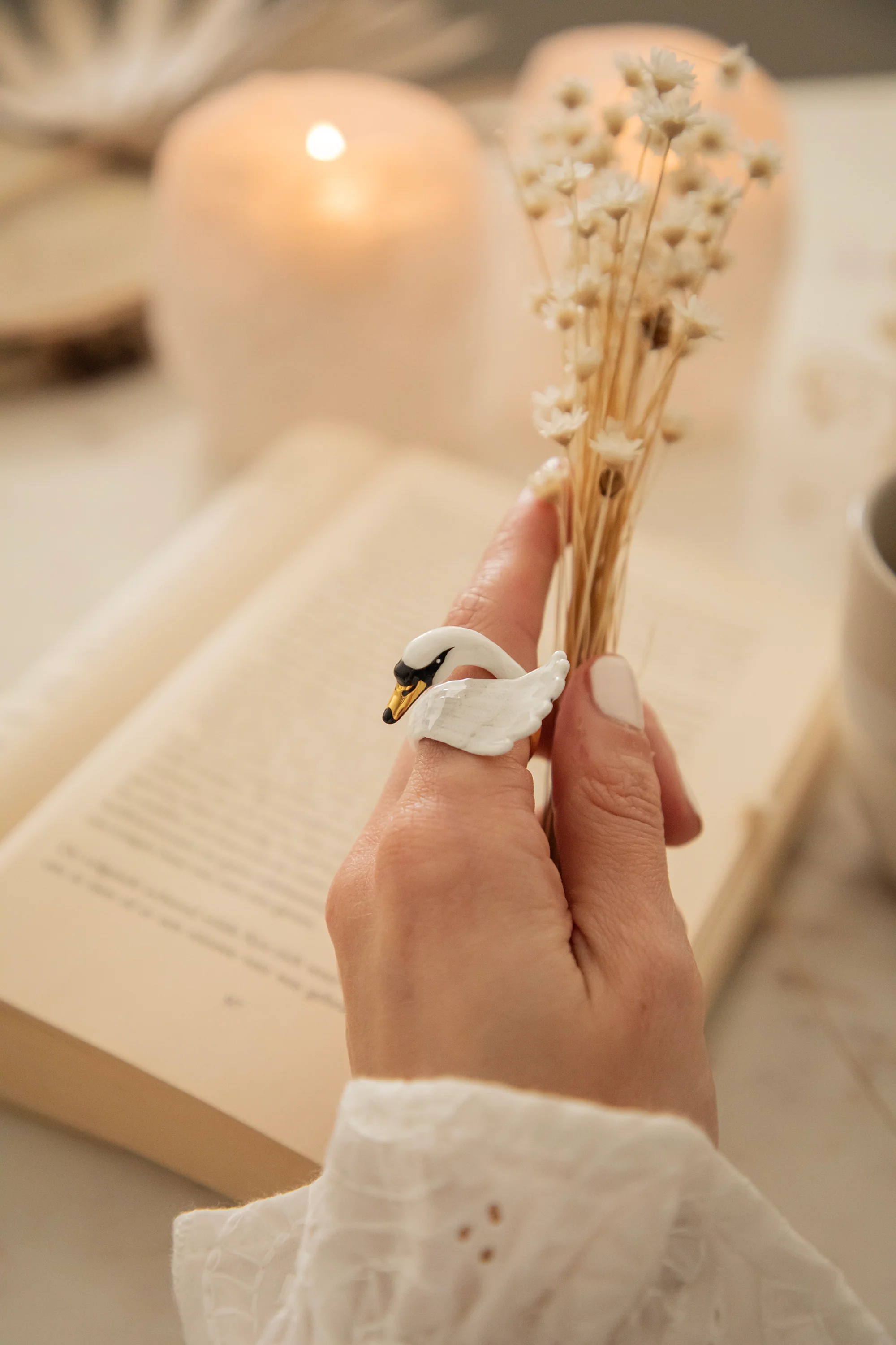 Swan White - Ring - Image 7