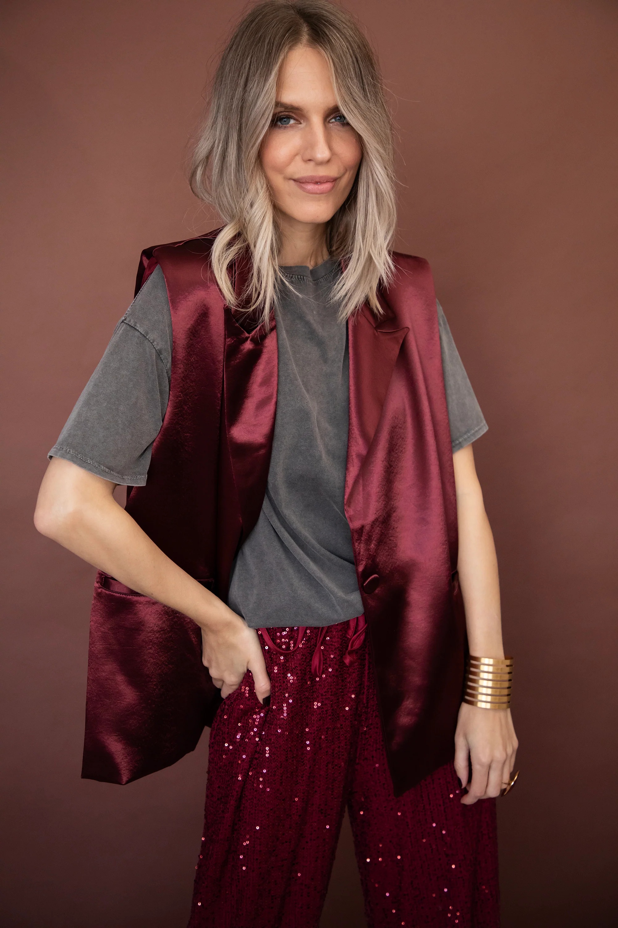 The Base Dark Grey - T-Shirt - Image 10