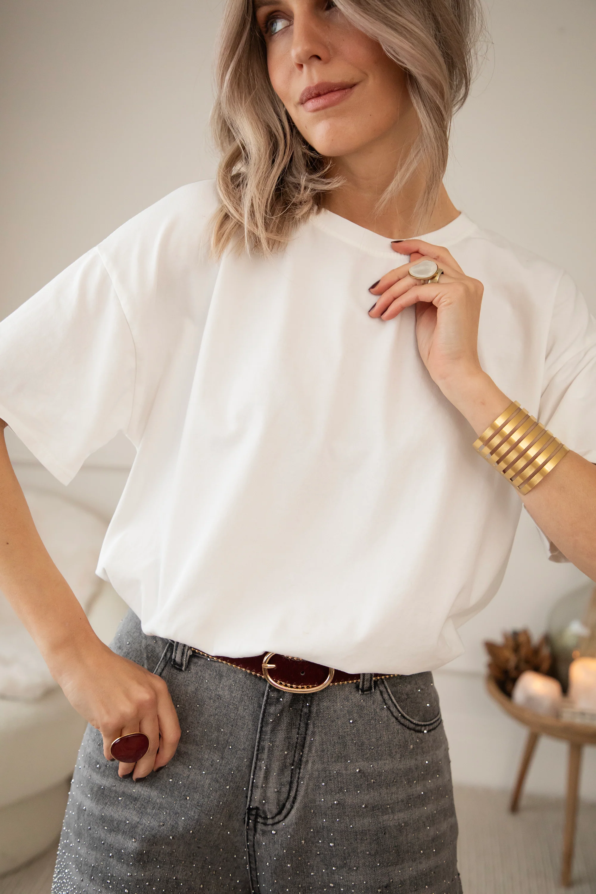 The Base White - T-Shirt - Image 12