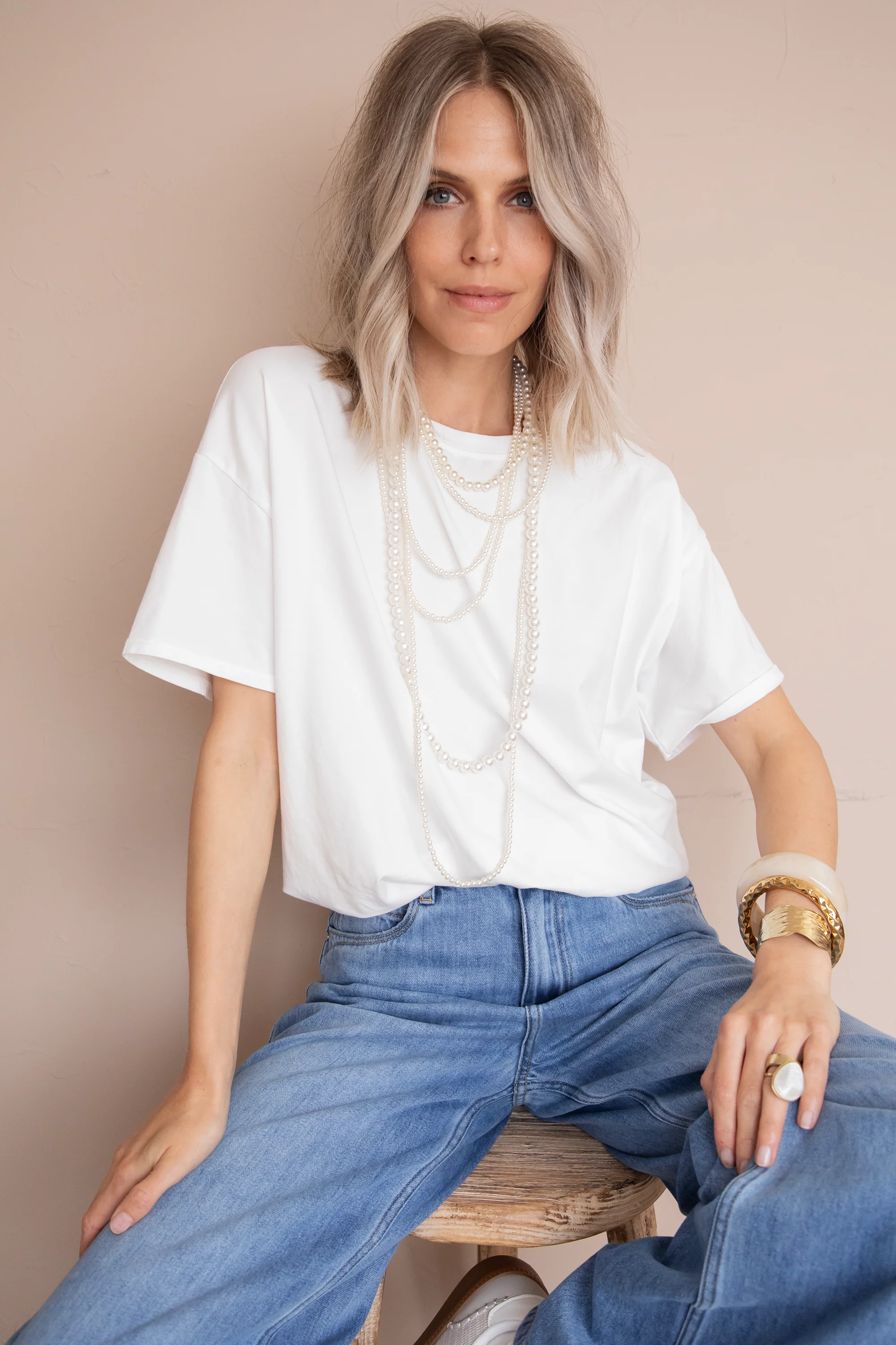 The Base White - T-Shirt - Image 3