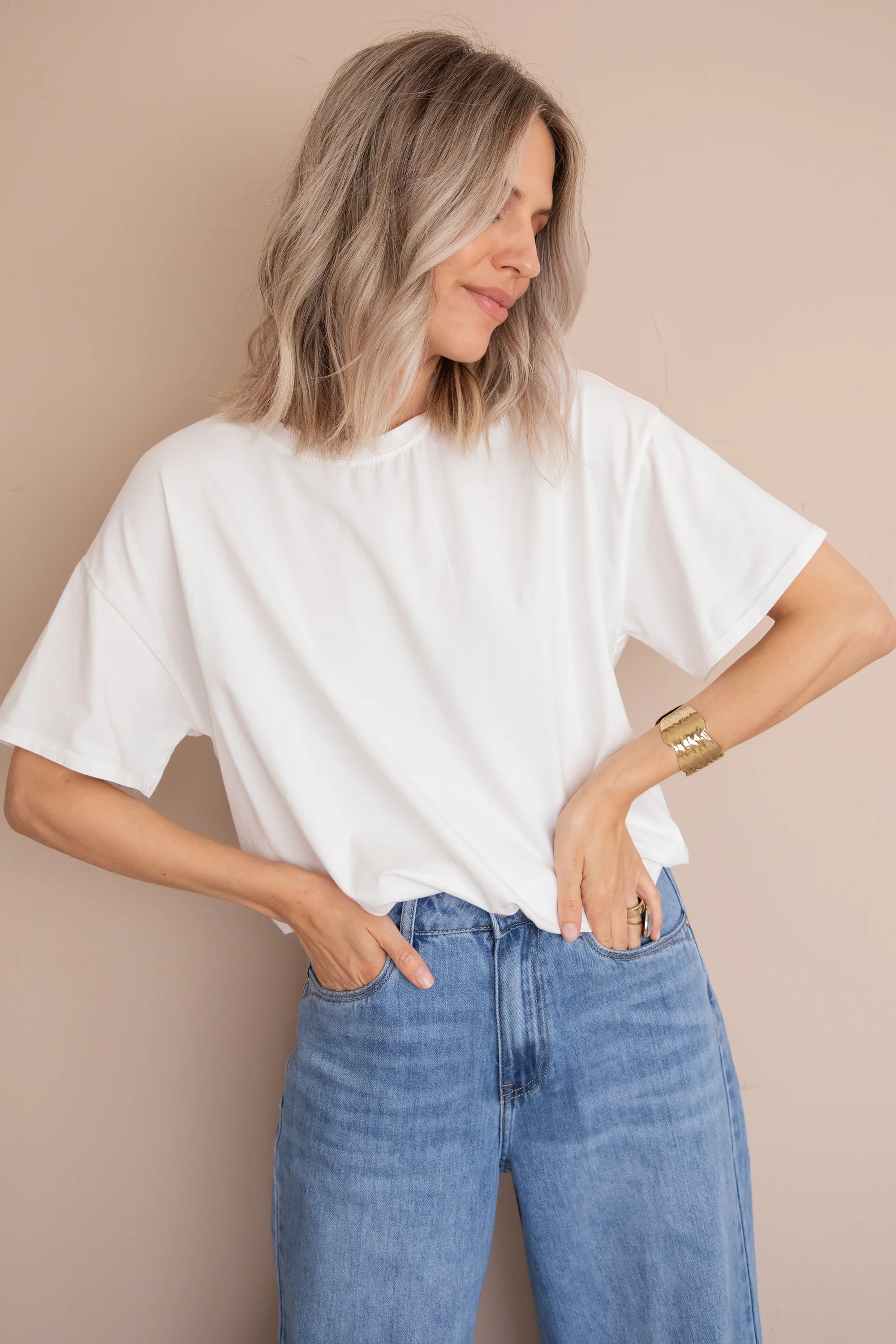 The Base White - T-Shirt - Image 4