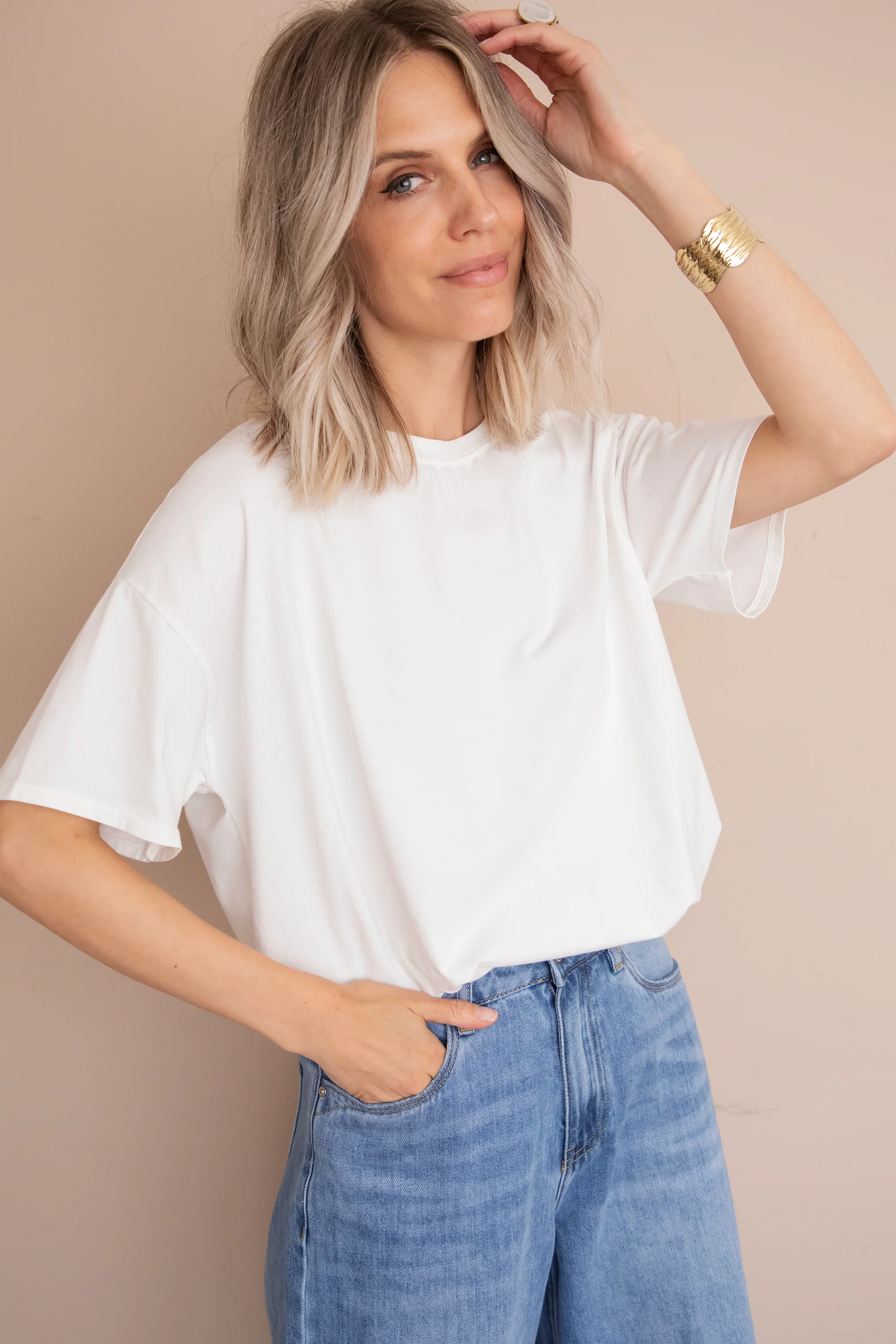 The Base White - T-Shirt - Image 5