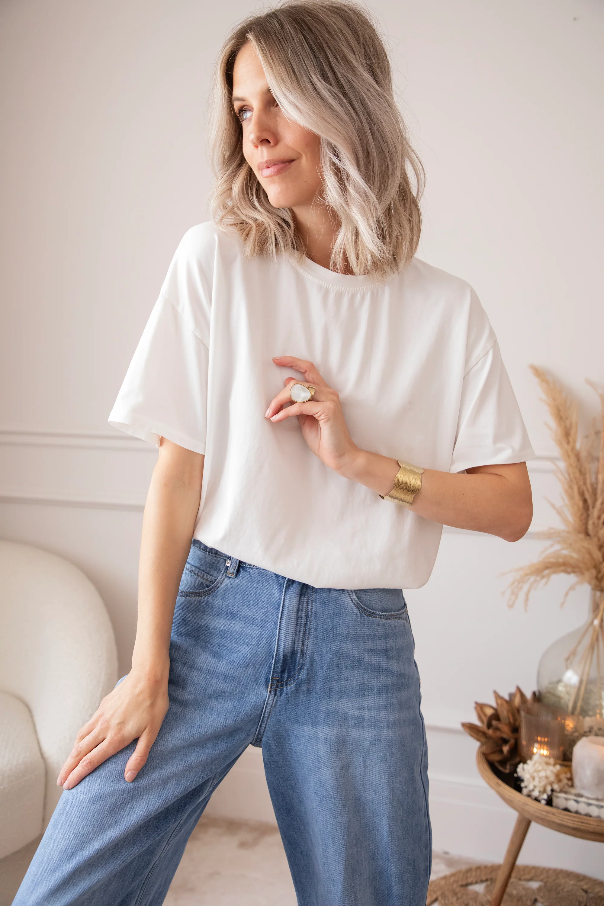 The Base White - T-Shirt - Image 7