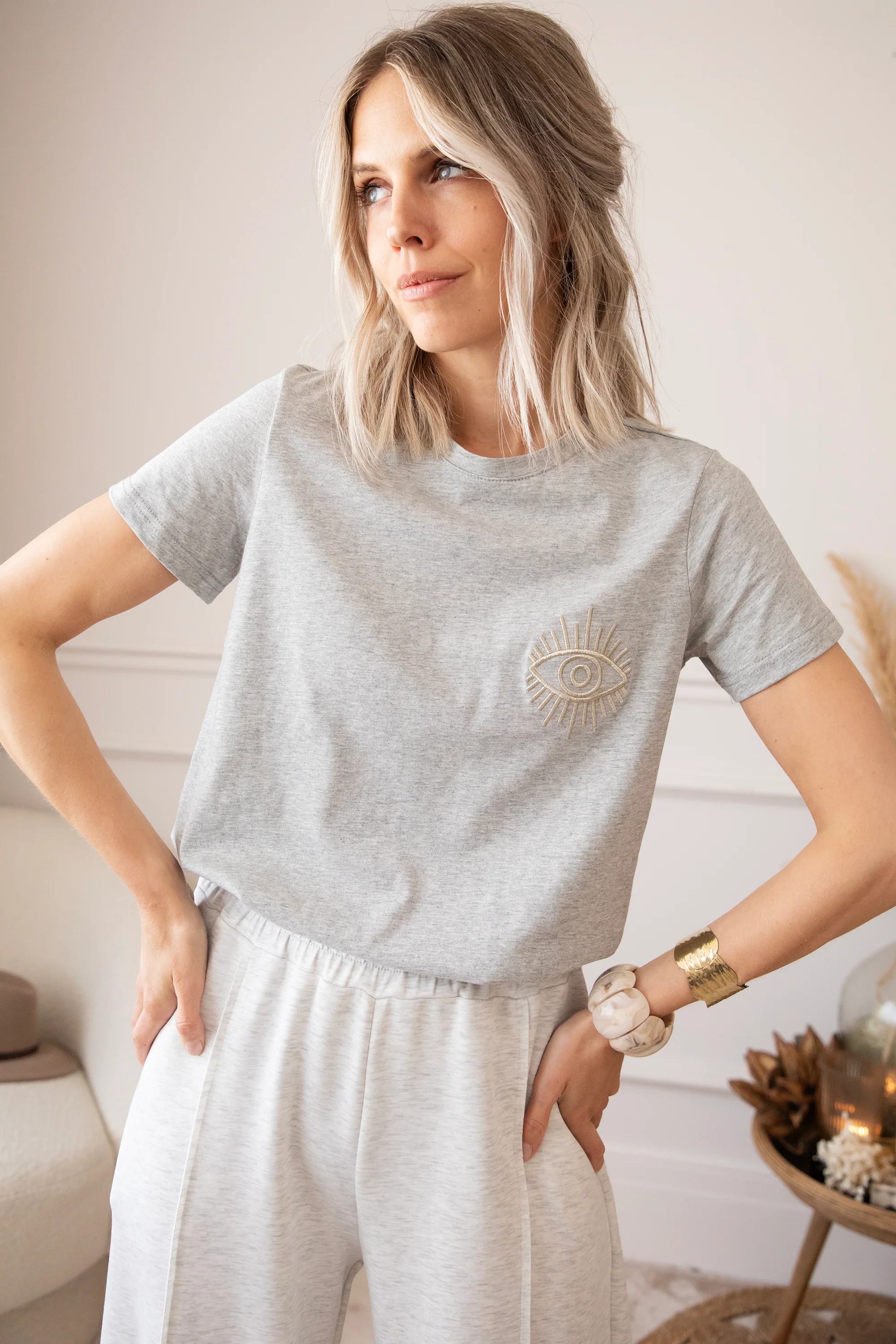 The Golden Eye Grey - T-Shirt - Image 6